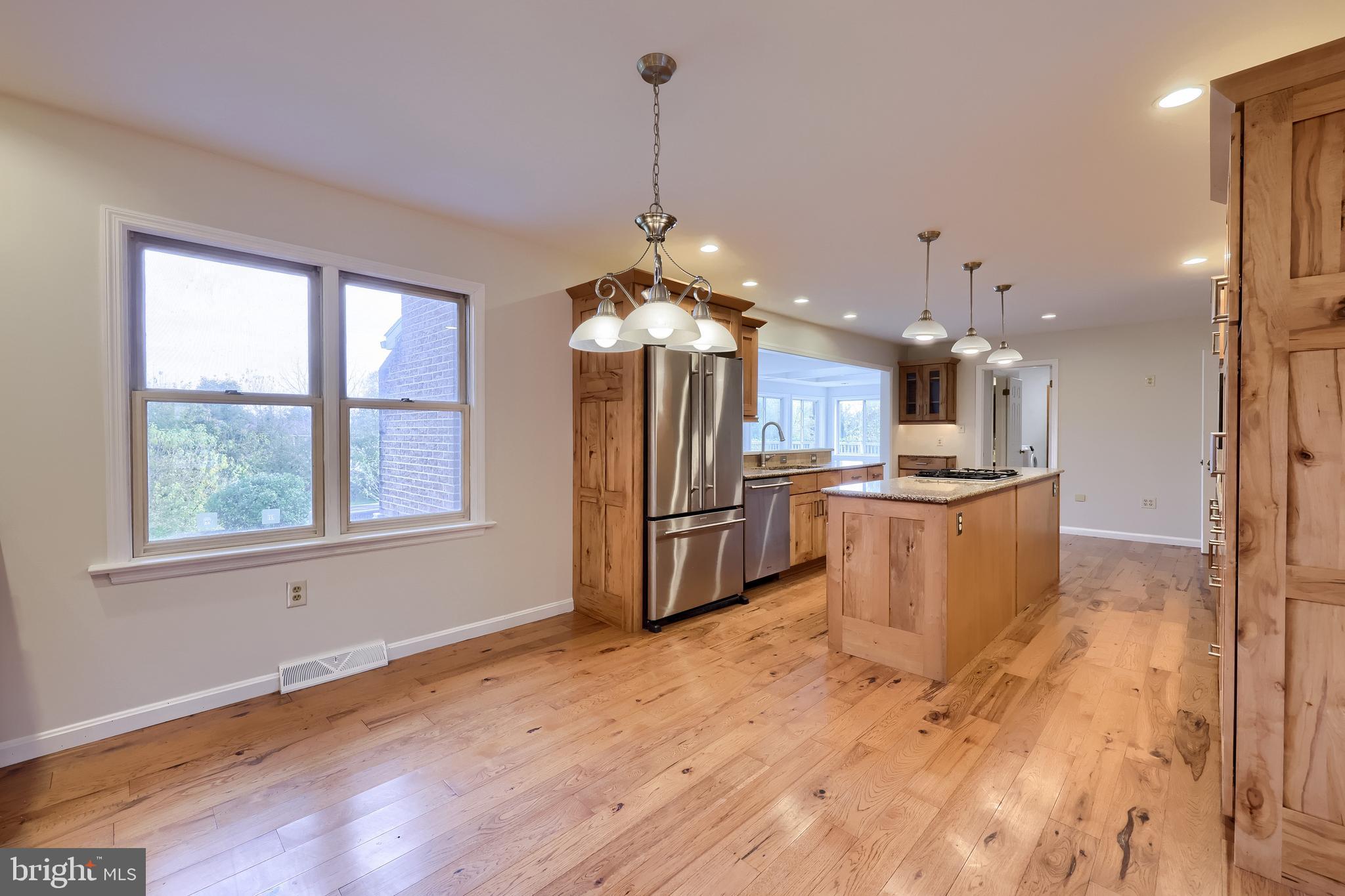 WEST GATE - Residential