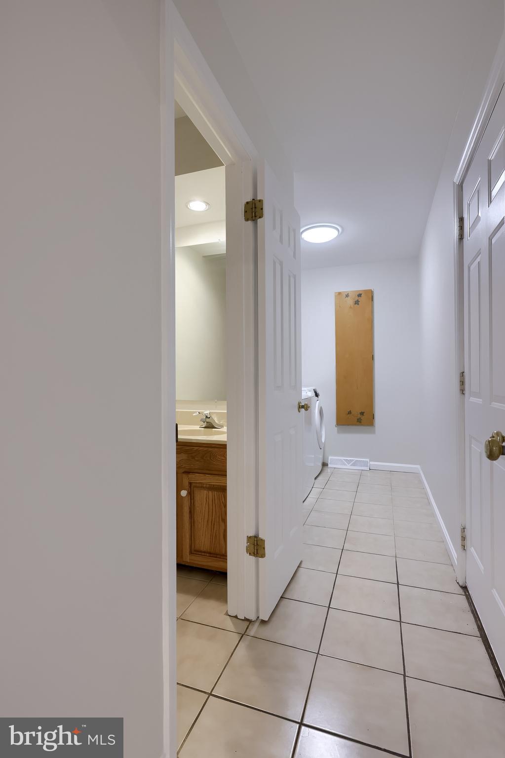 WEST GATE - Residential