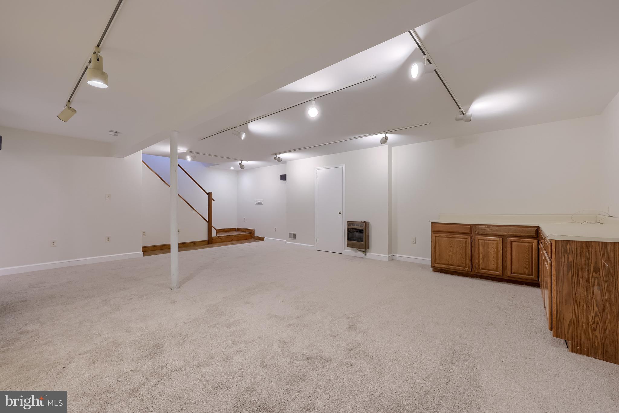 WEST GATE - Residential