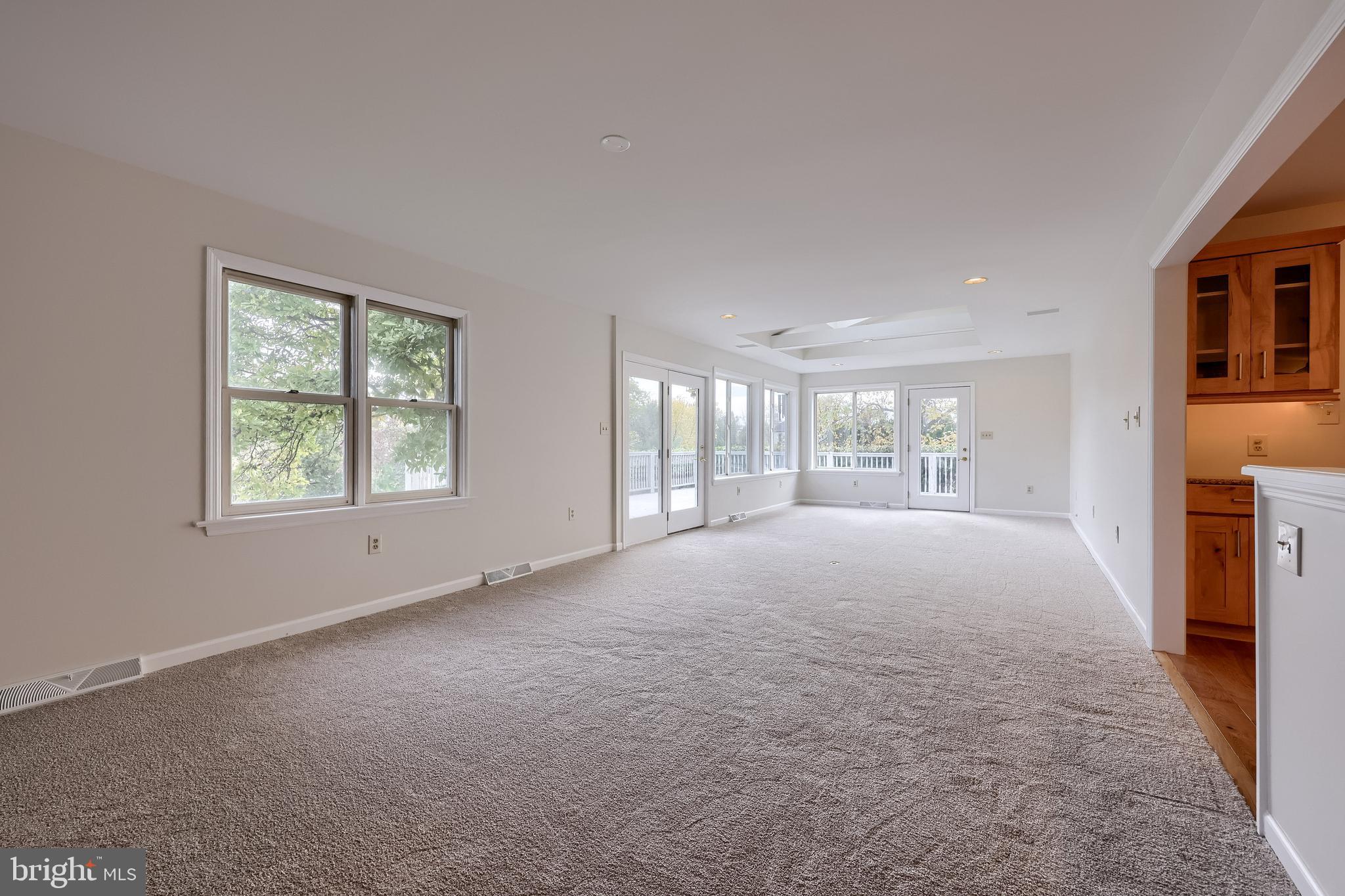 WEST GATE - Residential