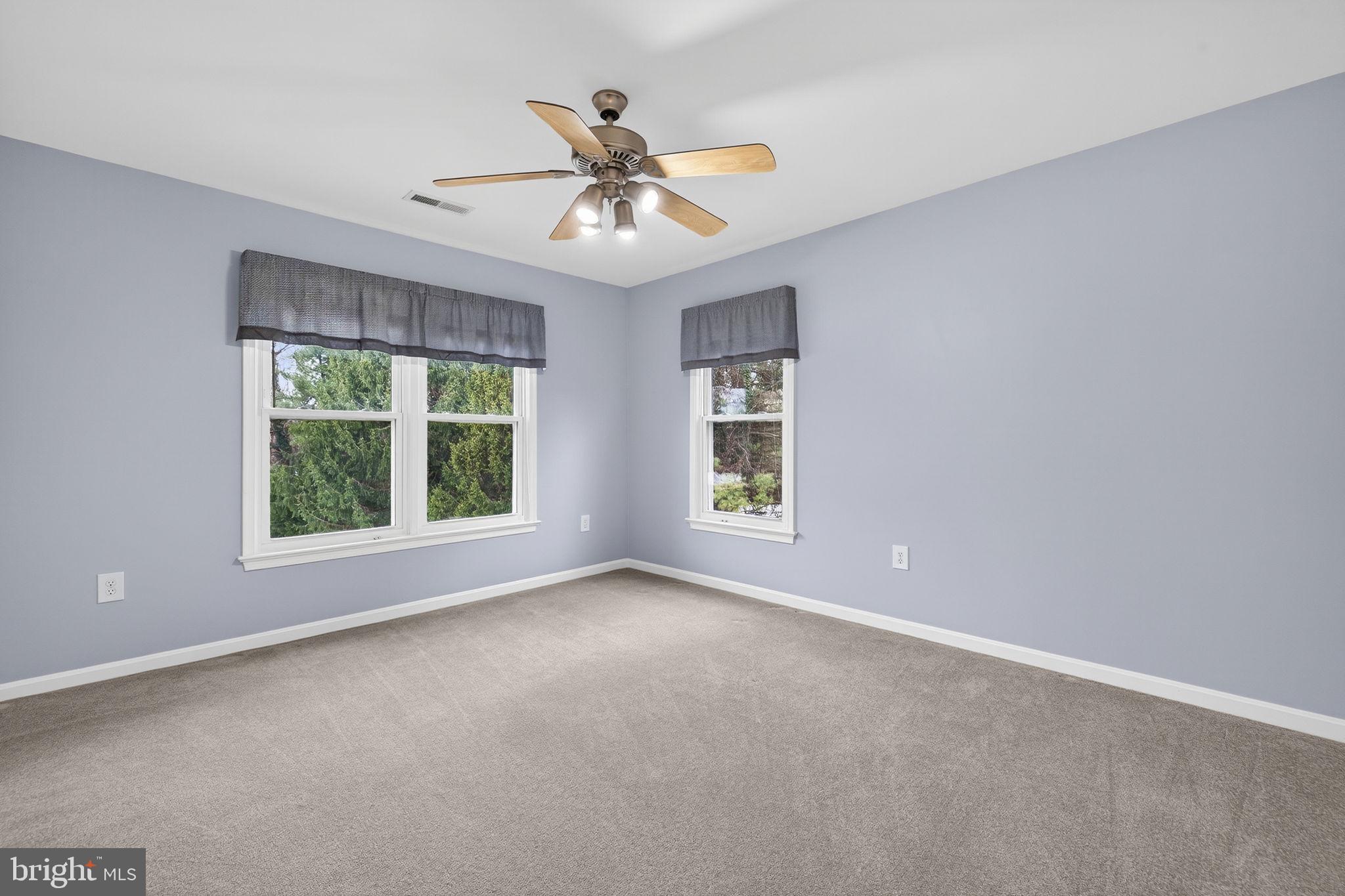 WINDSOR RIDGE - Residential