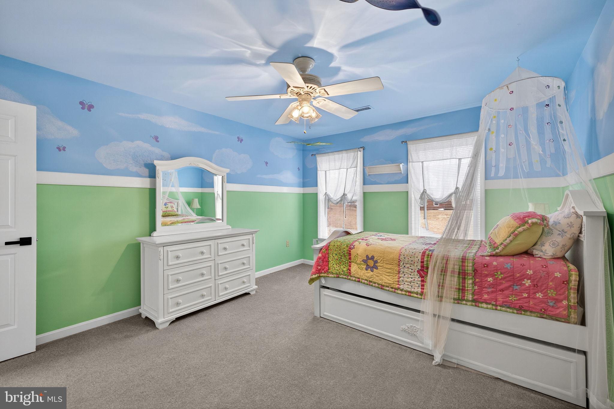 WINDSOR RIDGE - Residential