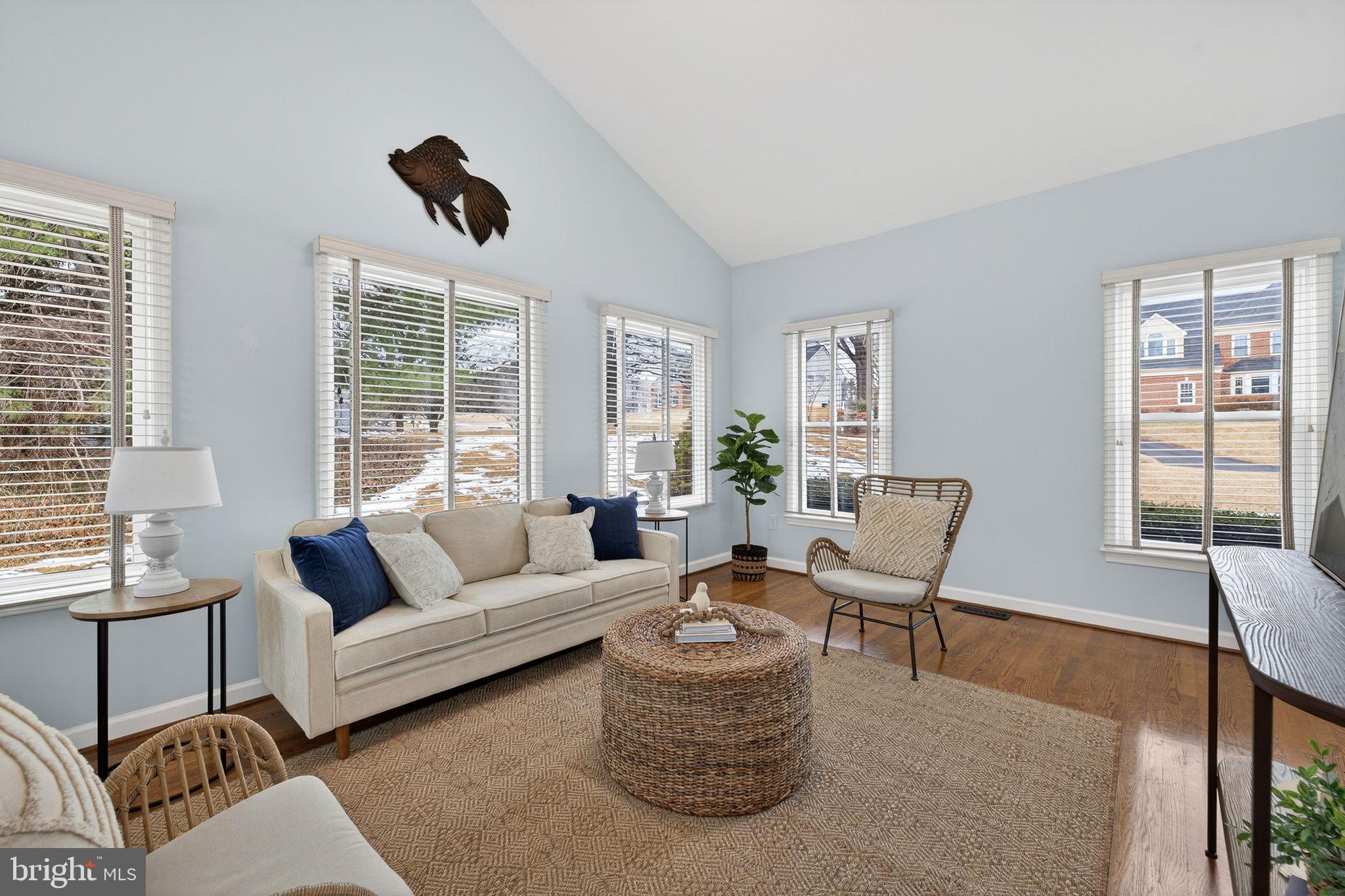 WINDSOR RIDGE - Residential