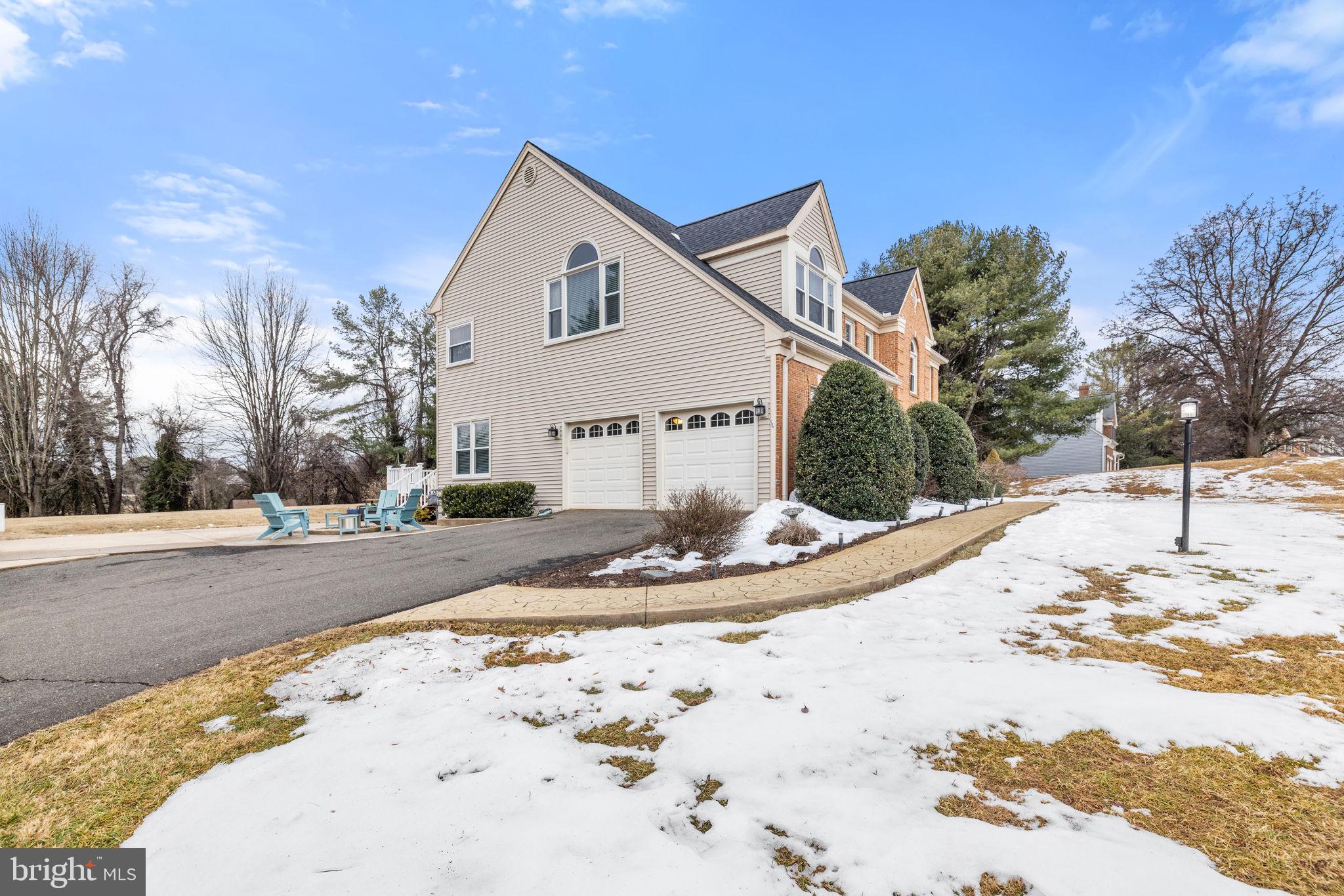 WINDSOR RIDGE - Residential