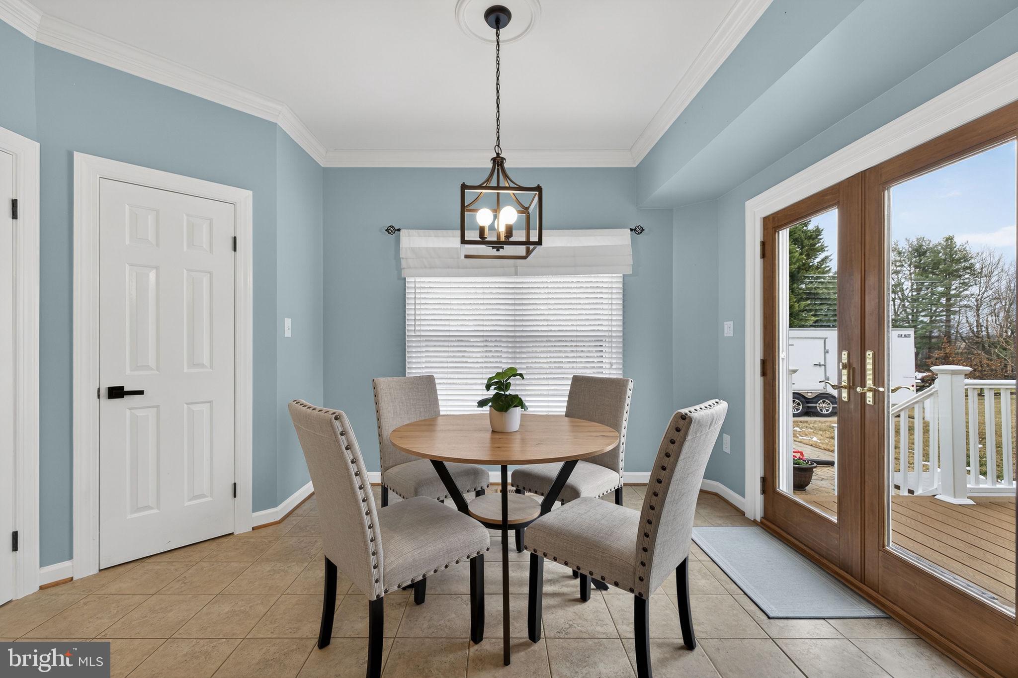 WINDSOR RIDGE - Residential