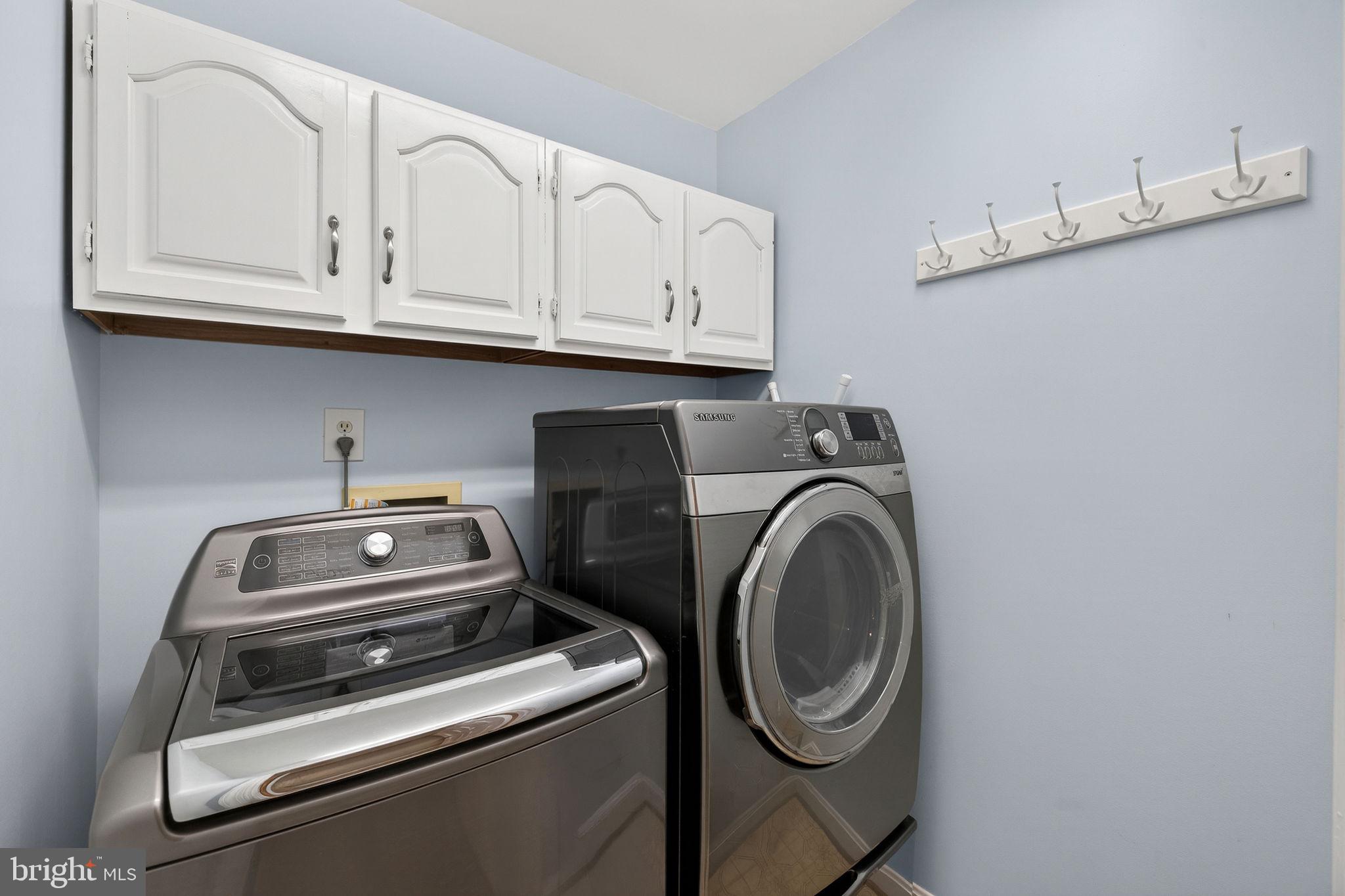 WINDSOR RIDGE - Residential