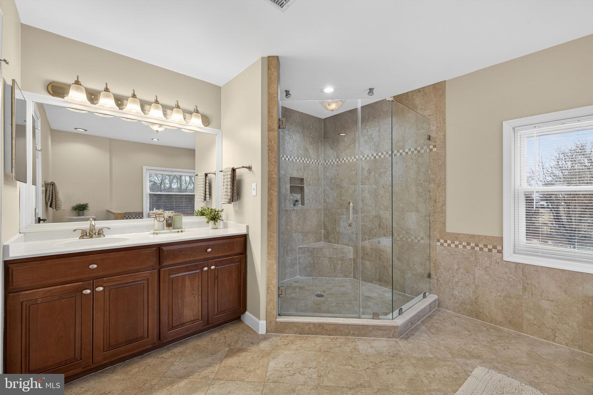 WINDSOR RIDGE - Residential