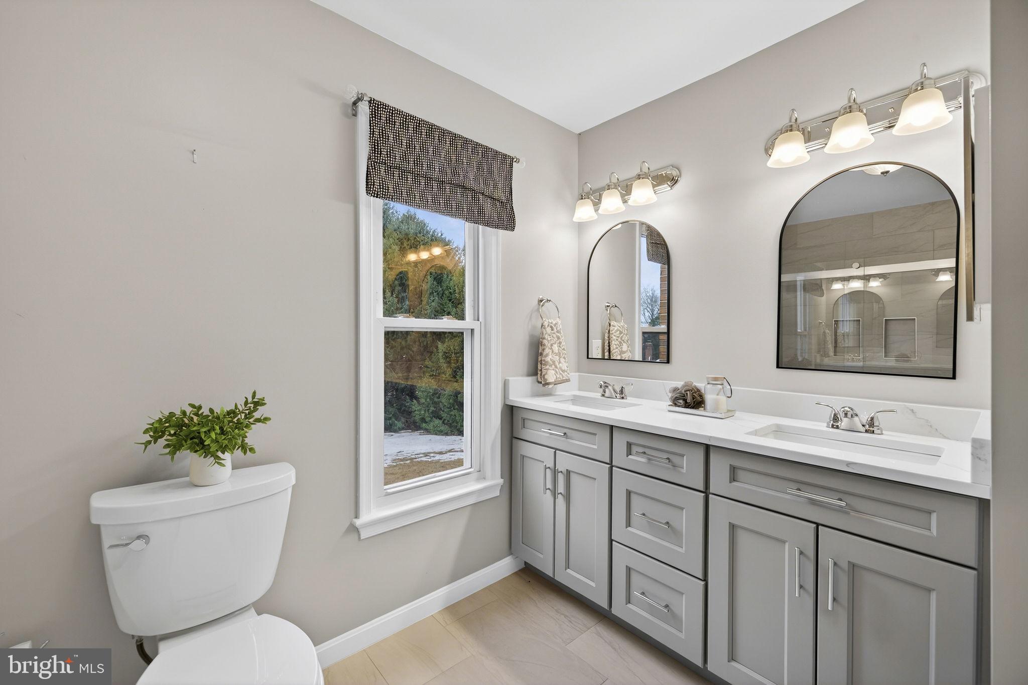 WINDSOR RIDGE - Residential