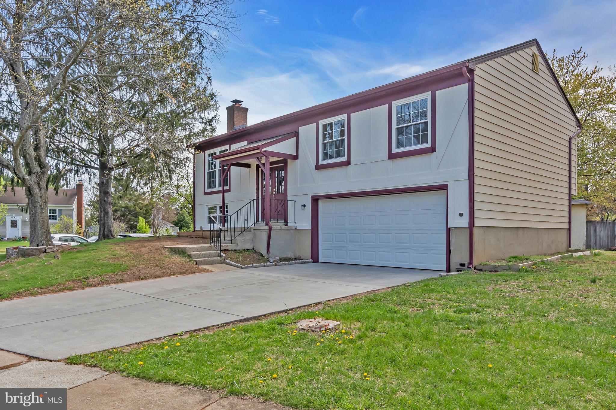 1243 SUMMERFIELD DRIVE