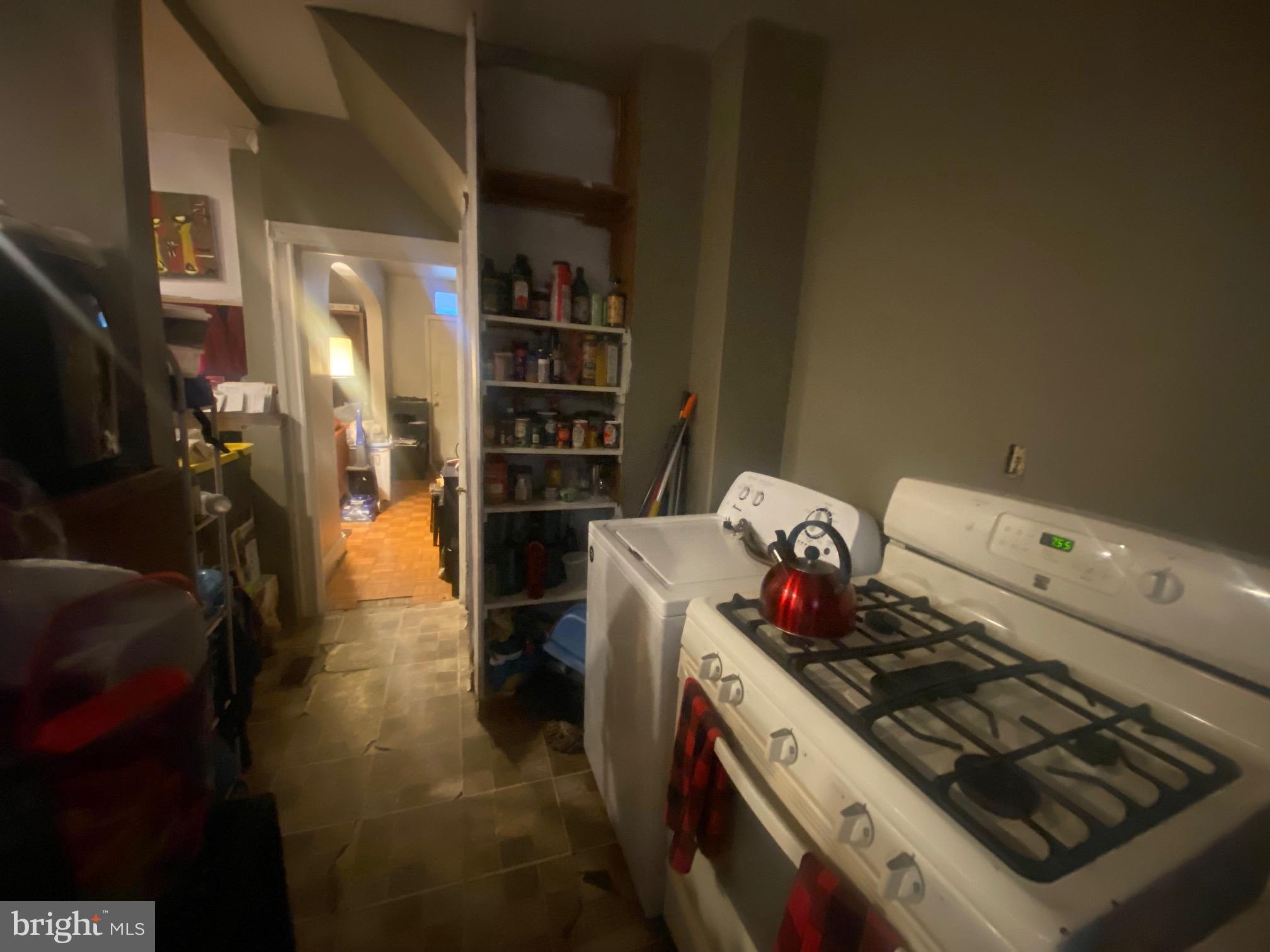 EAST BALTIMORE MIDWAY - Residential