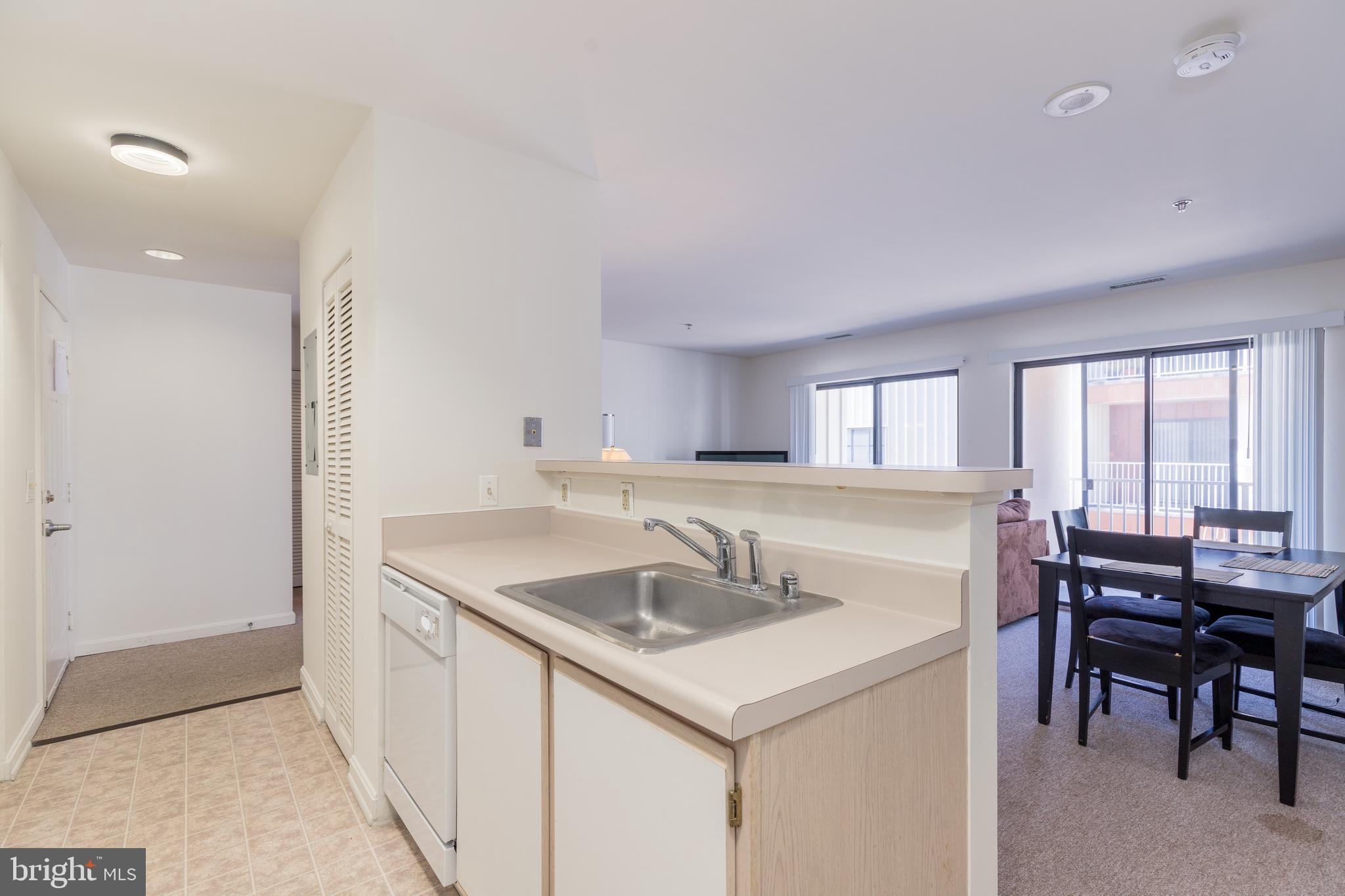 LIGHTHOUSE POINT - Residential