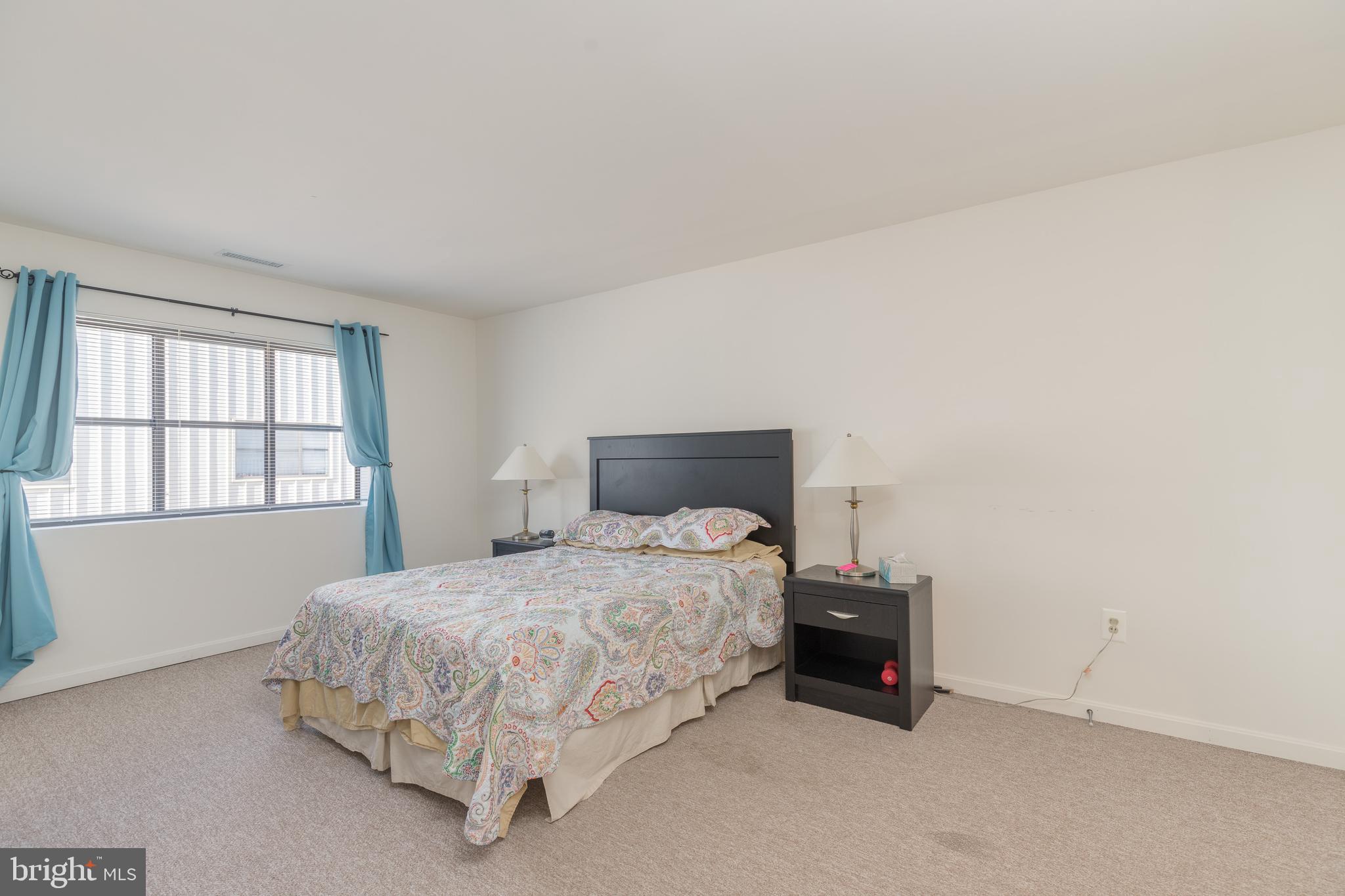 LIGHTHOUSE POINT - Residential