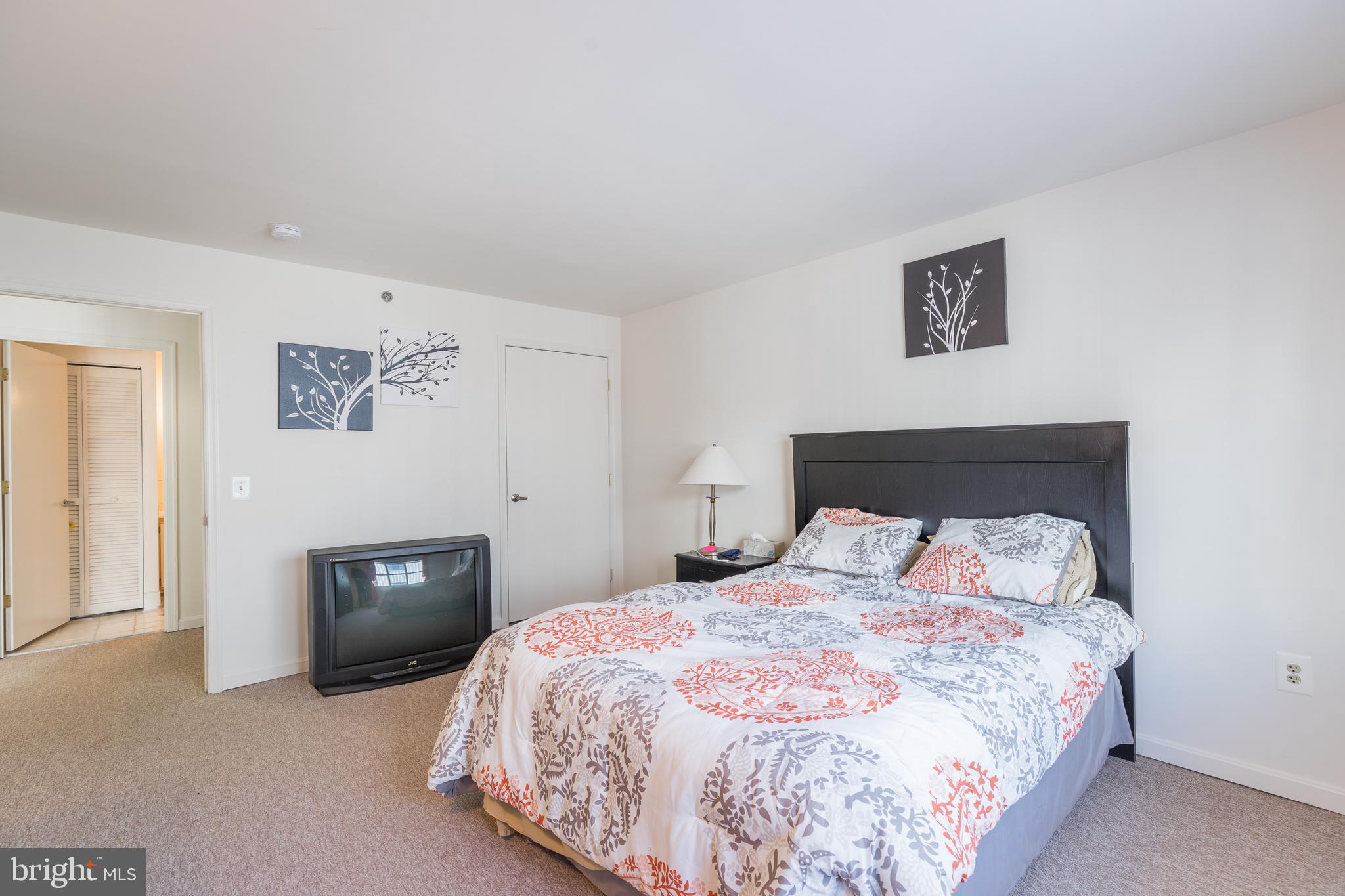 LIGHTHOUSE POINT - Residential