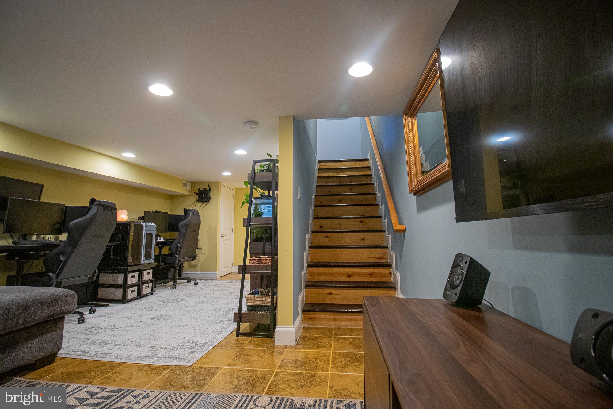 CHARLES VILLAGE - Residential