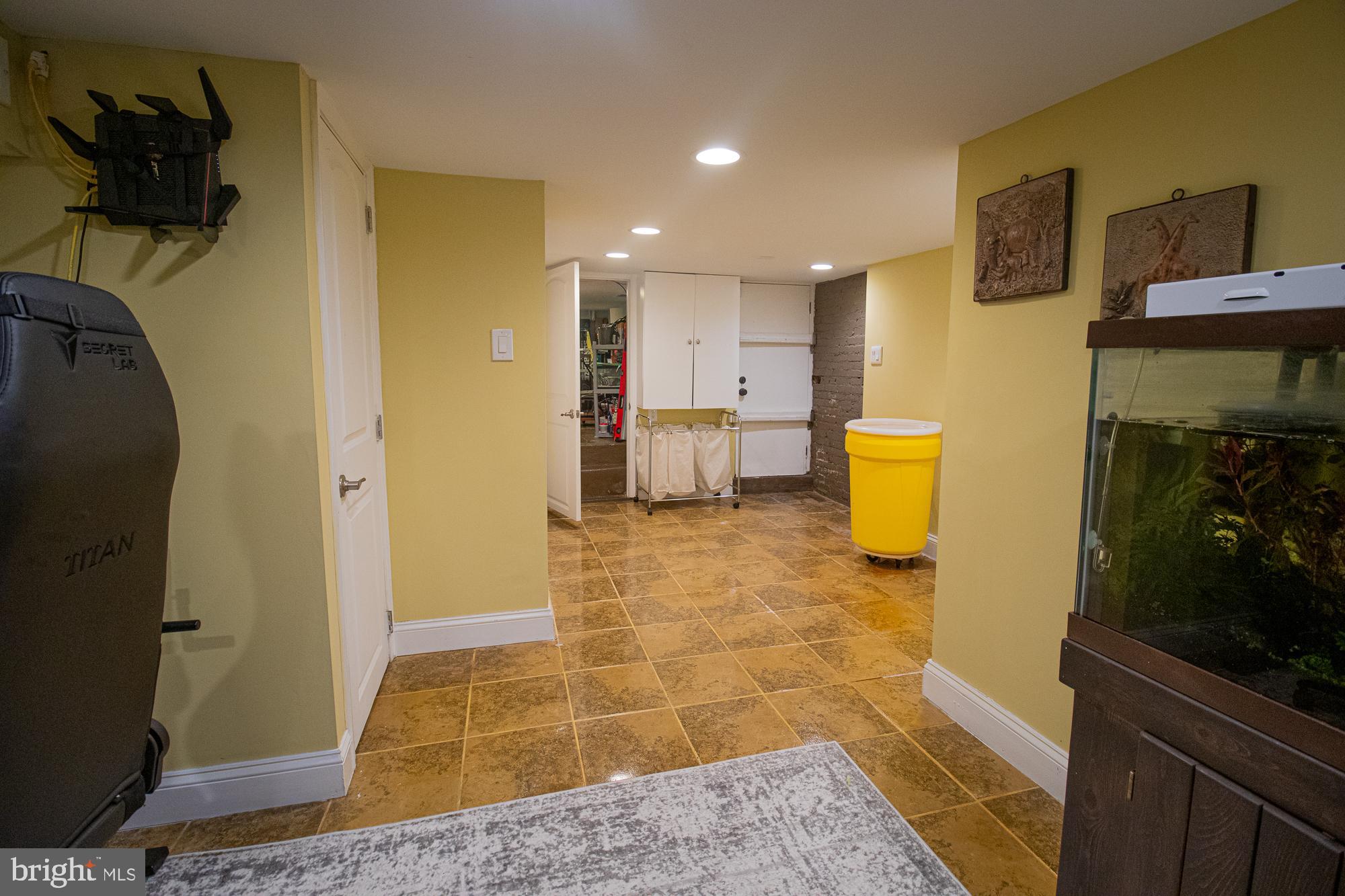 CHARLES VILLAGE - Residential