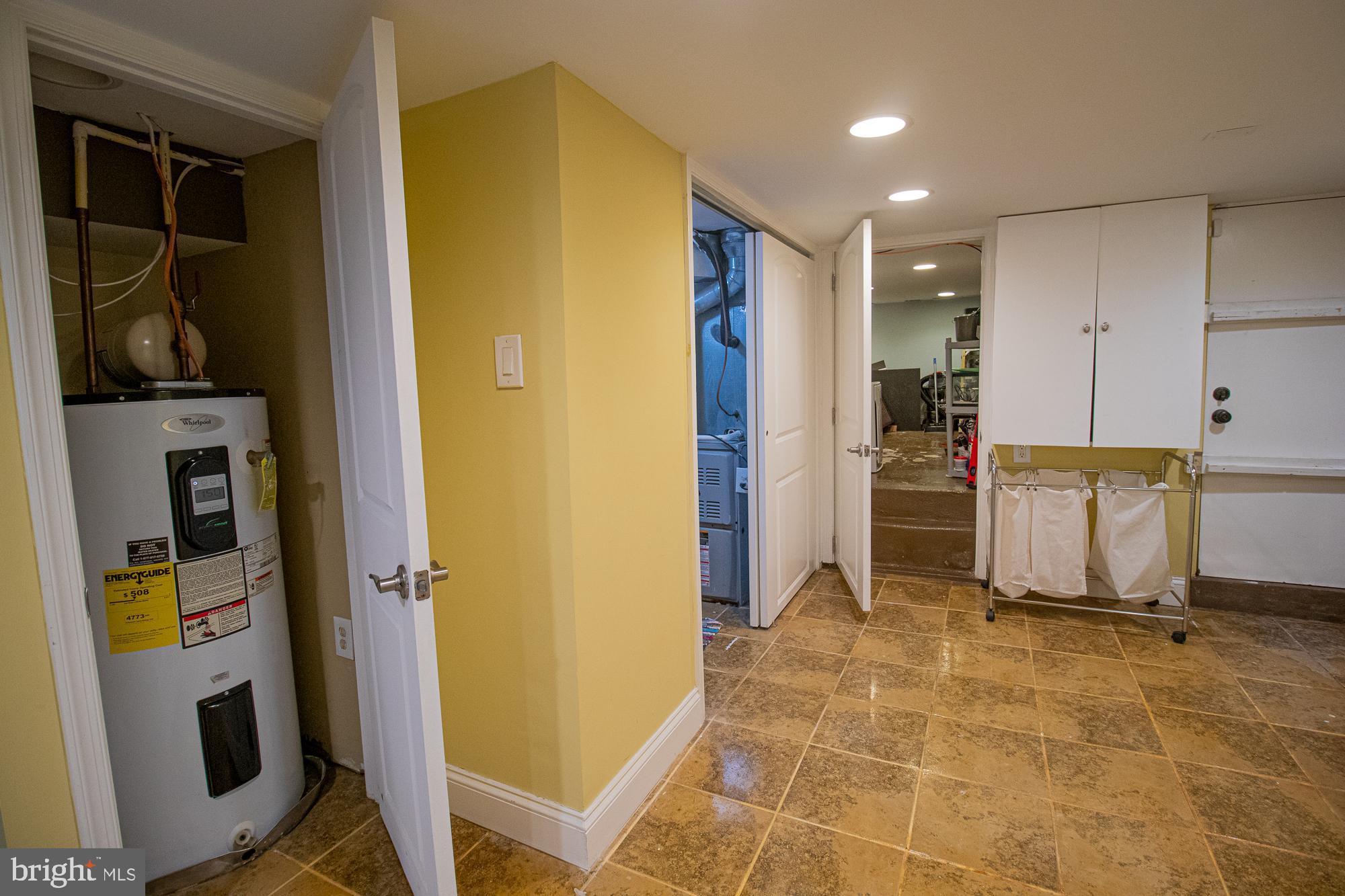 CHARLES VILLAGE - Residential