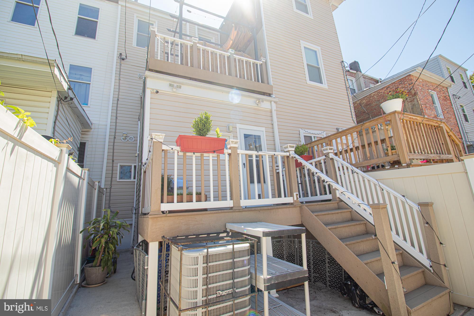 CHARLES VILLAGE - Residential