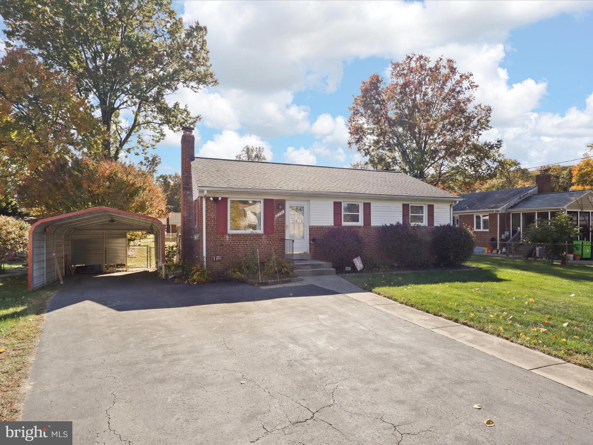 BROYHILL PARK - Residential