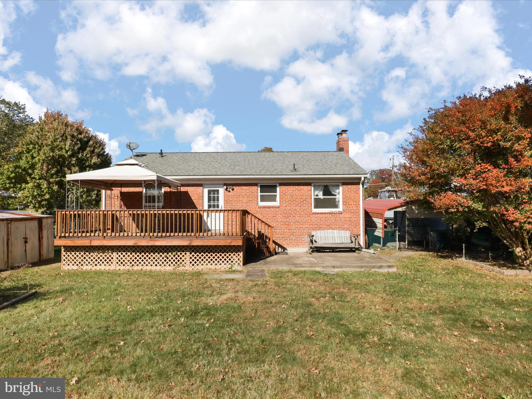 BROYHILL PARK - Residential