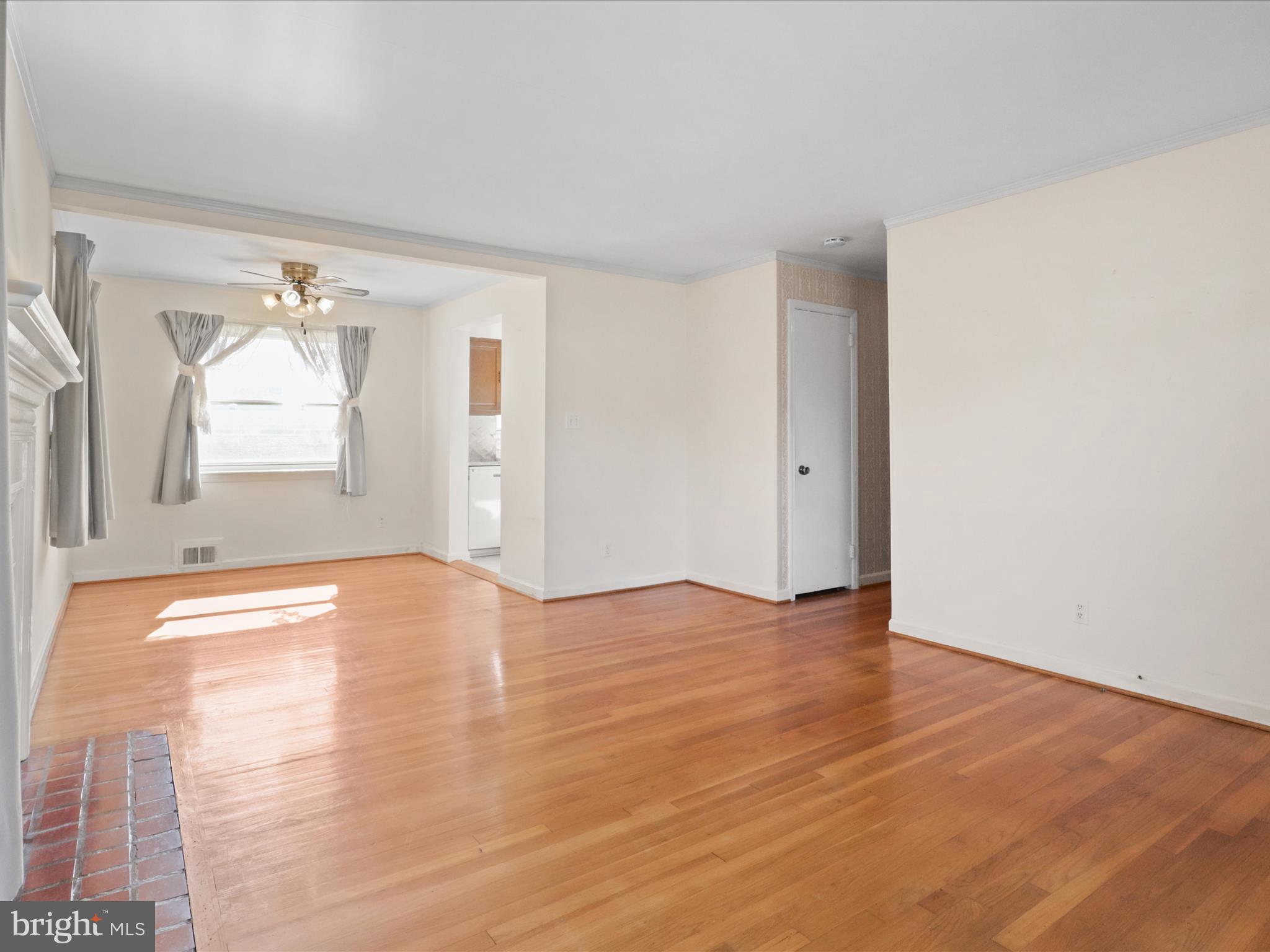 BROYHILL PARK - Residential