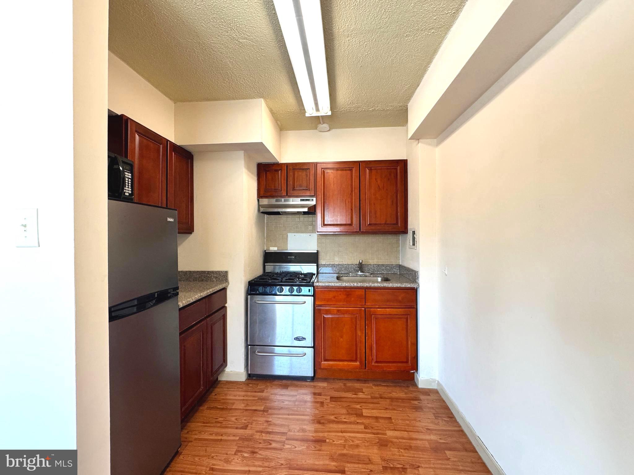 2101 CHESTNUT STREET 1807