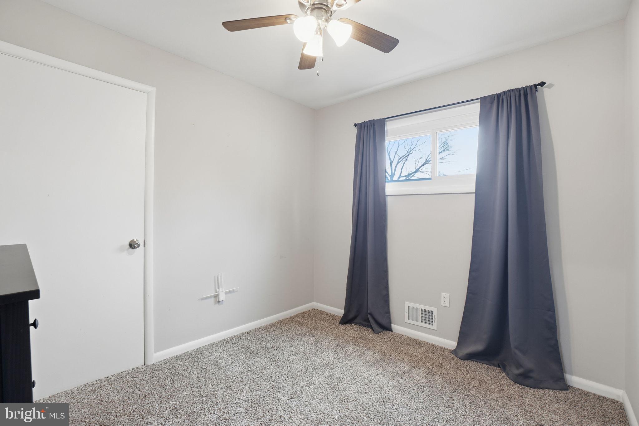 LOISDALE ESTATES - Residential