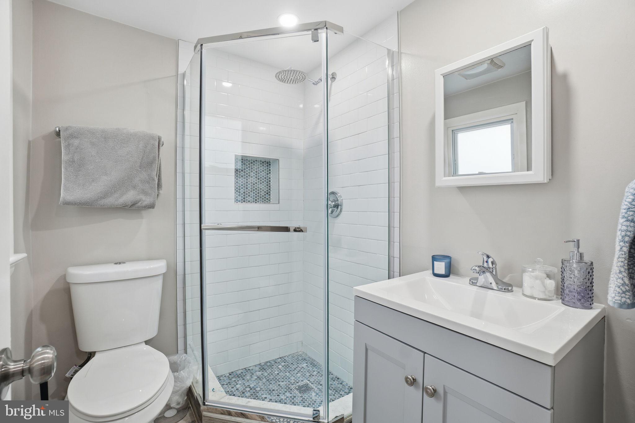 LOISDALE ESTATES - Residential