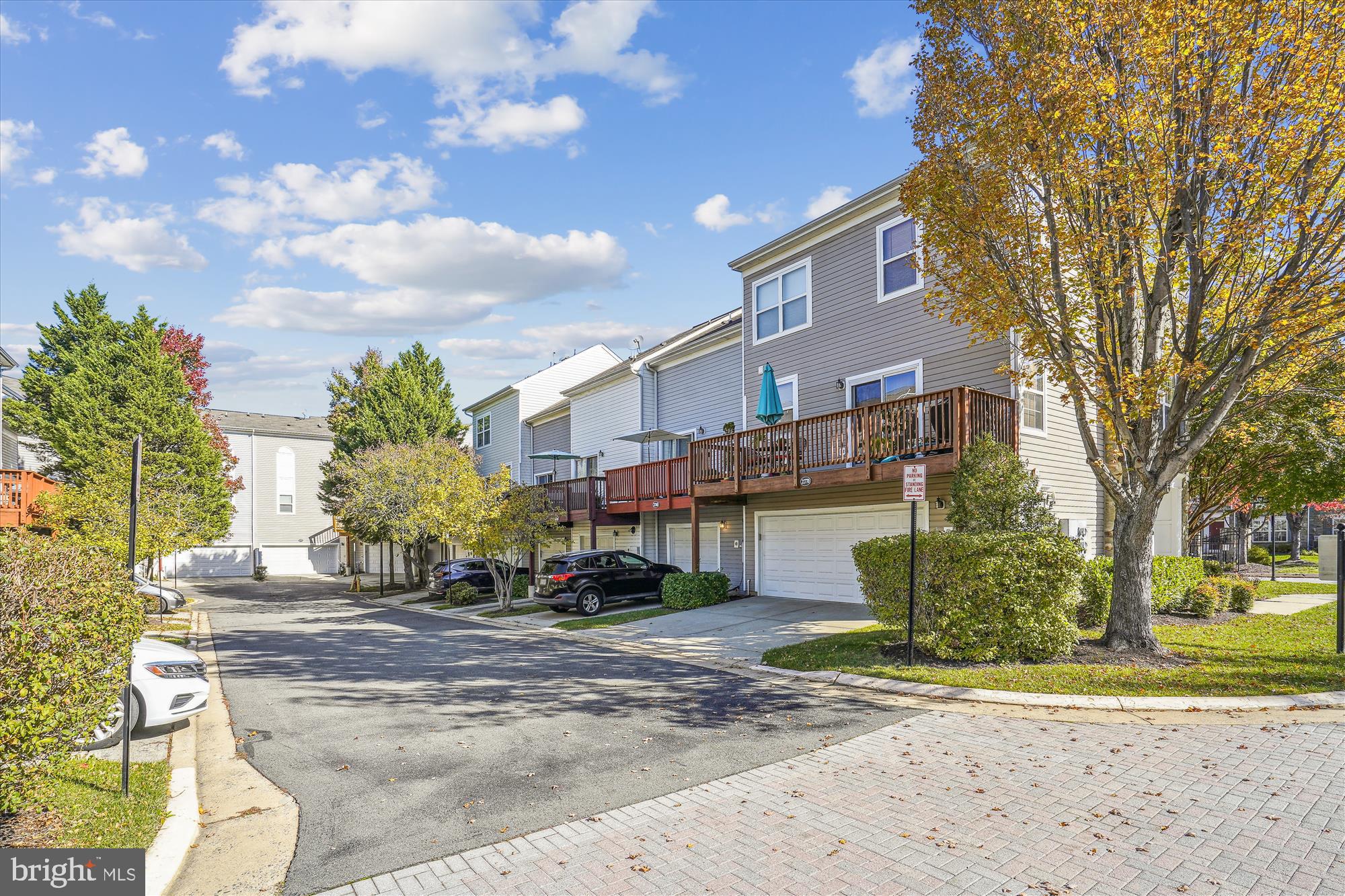 PARKSIDE AT ASHBURN - Residential