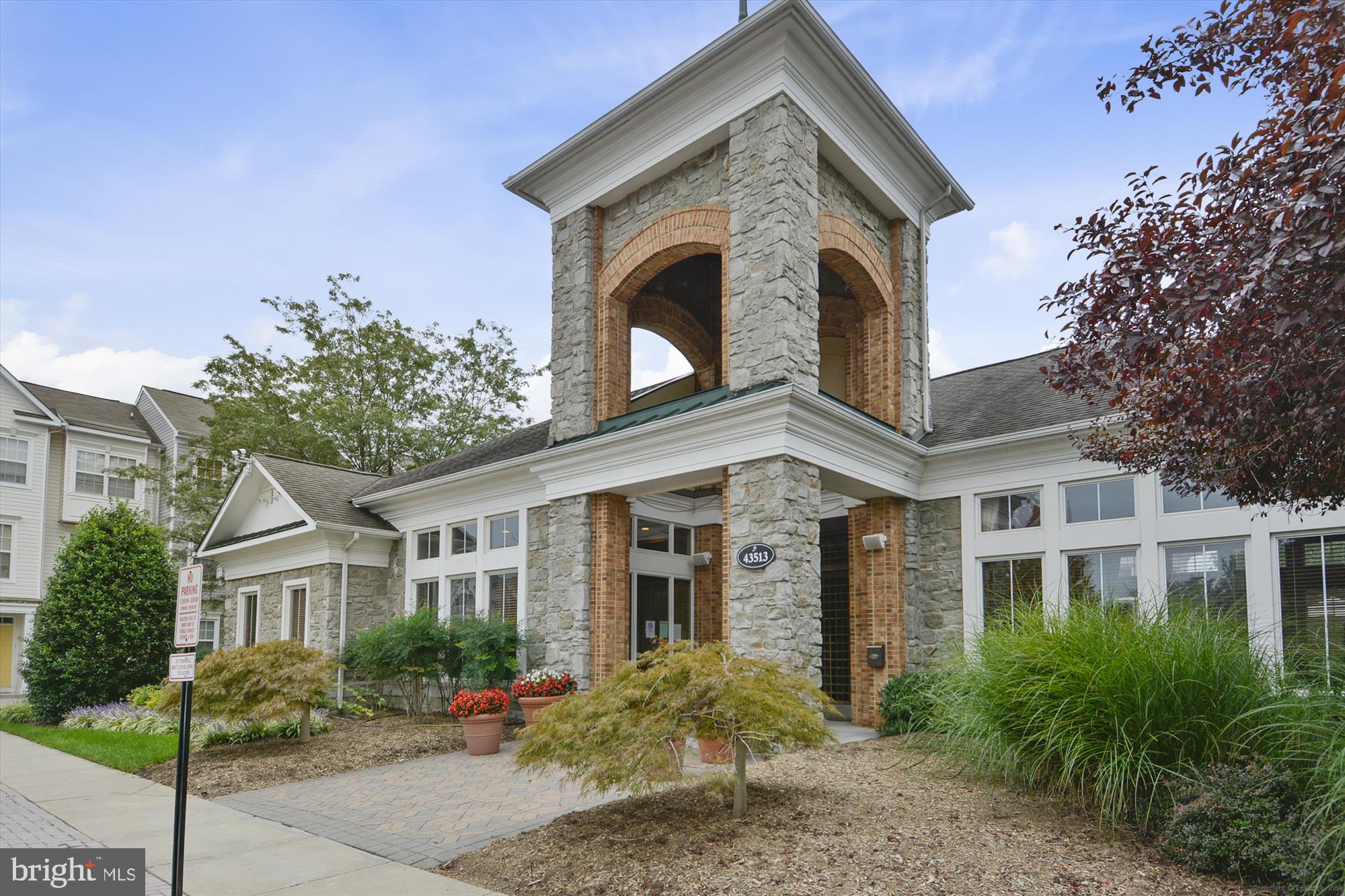 PARKSIDE AT ASHBURN - Residential