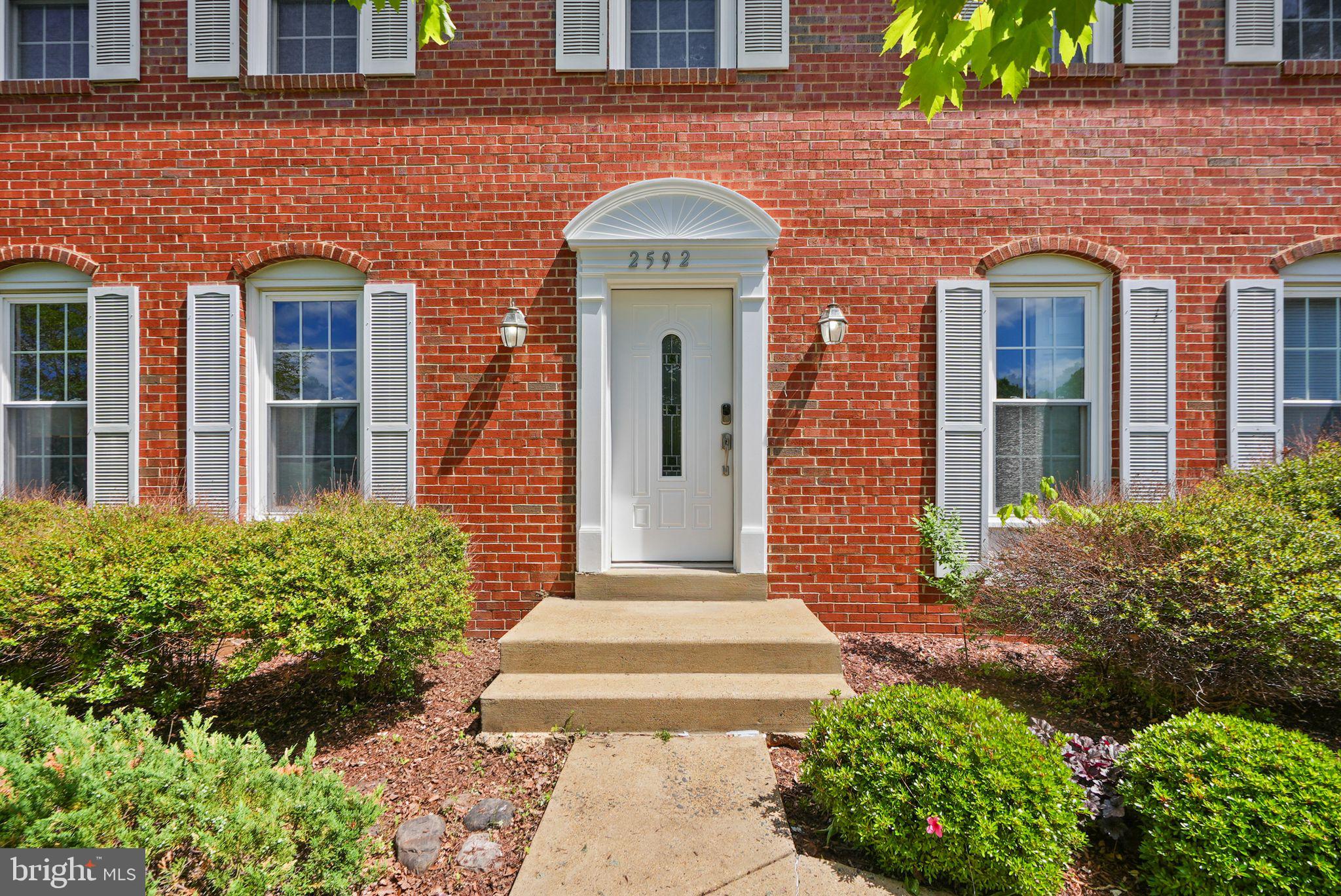 2592 JOHN MILTON DRIVE