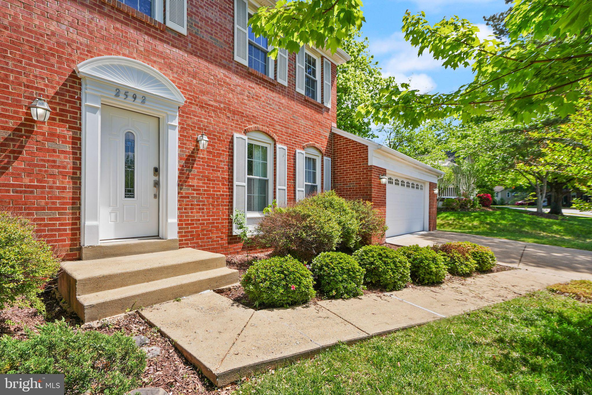 2592 JOHN MILTON DRIVE