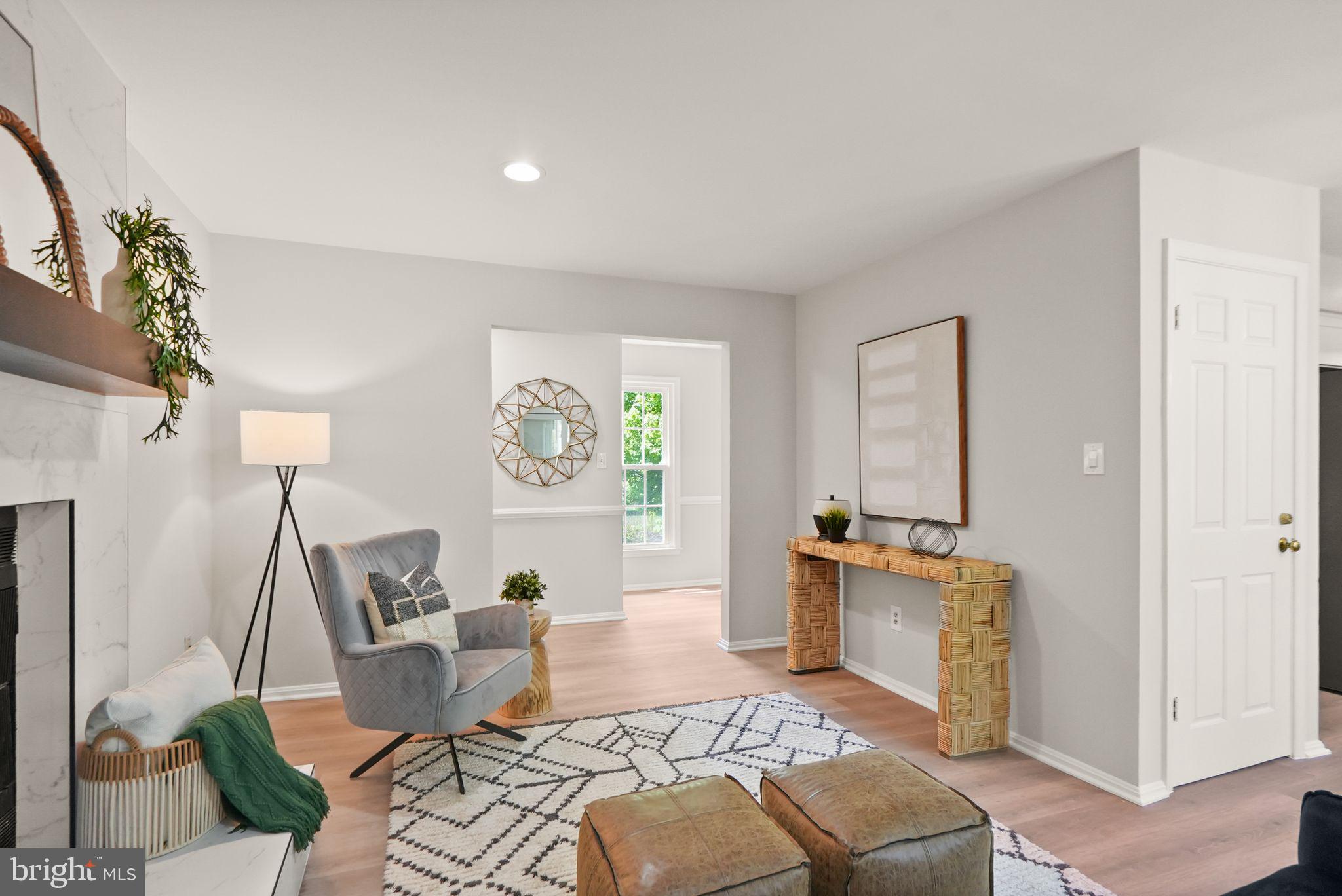 FOX MILL ESTATES - Residential