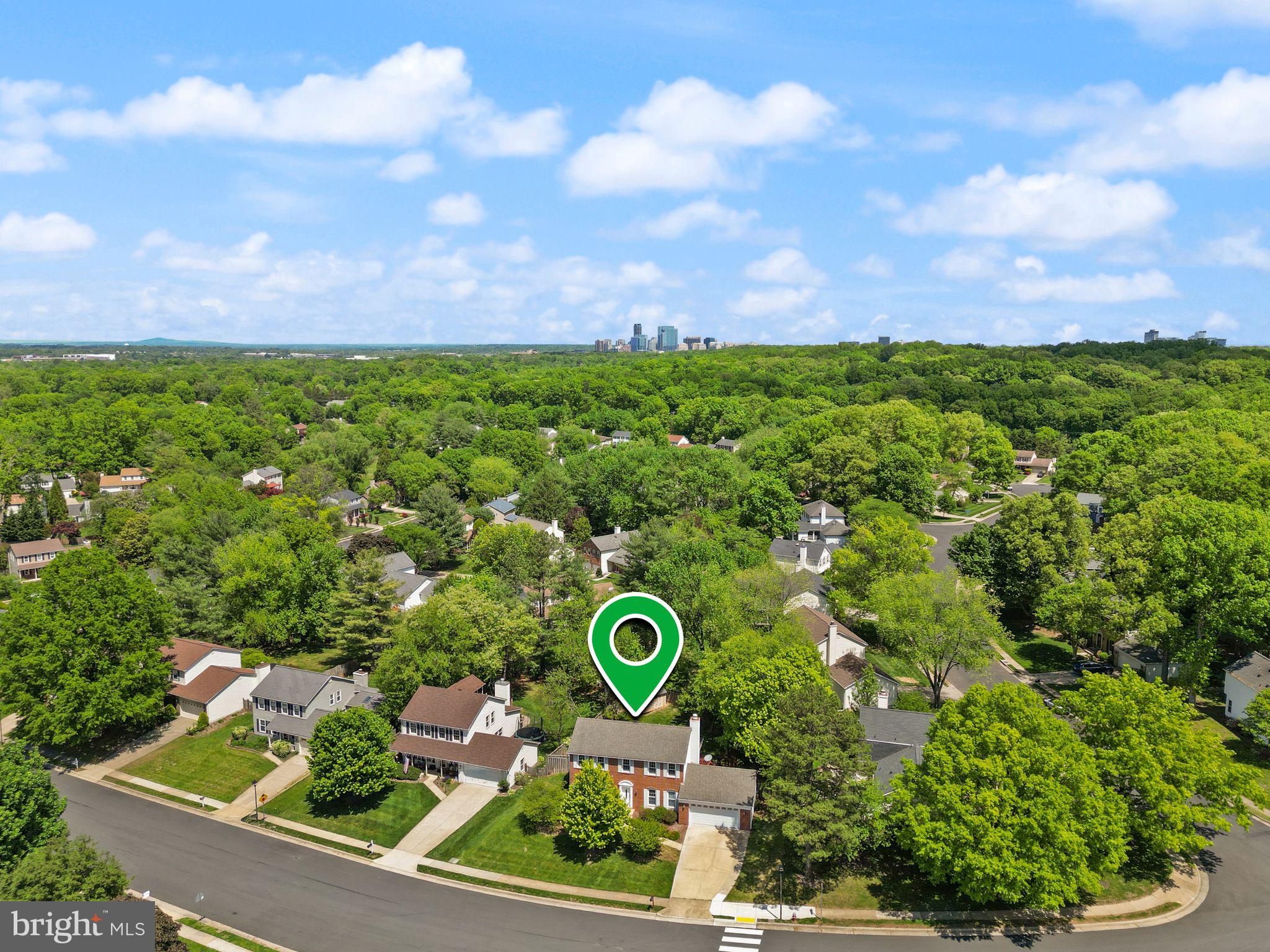 FOX MILL ESTATES - Residential