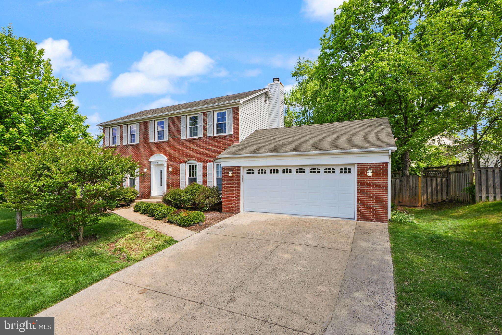 FOX MILL ESTATES - Residential