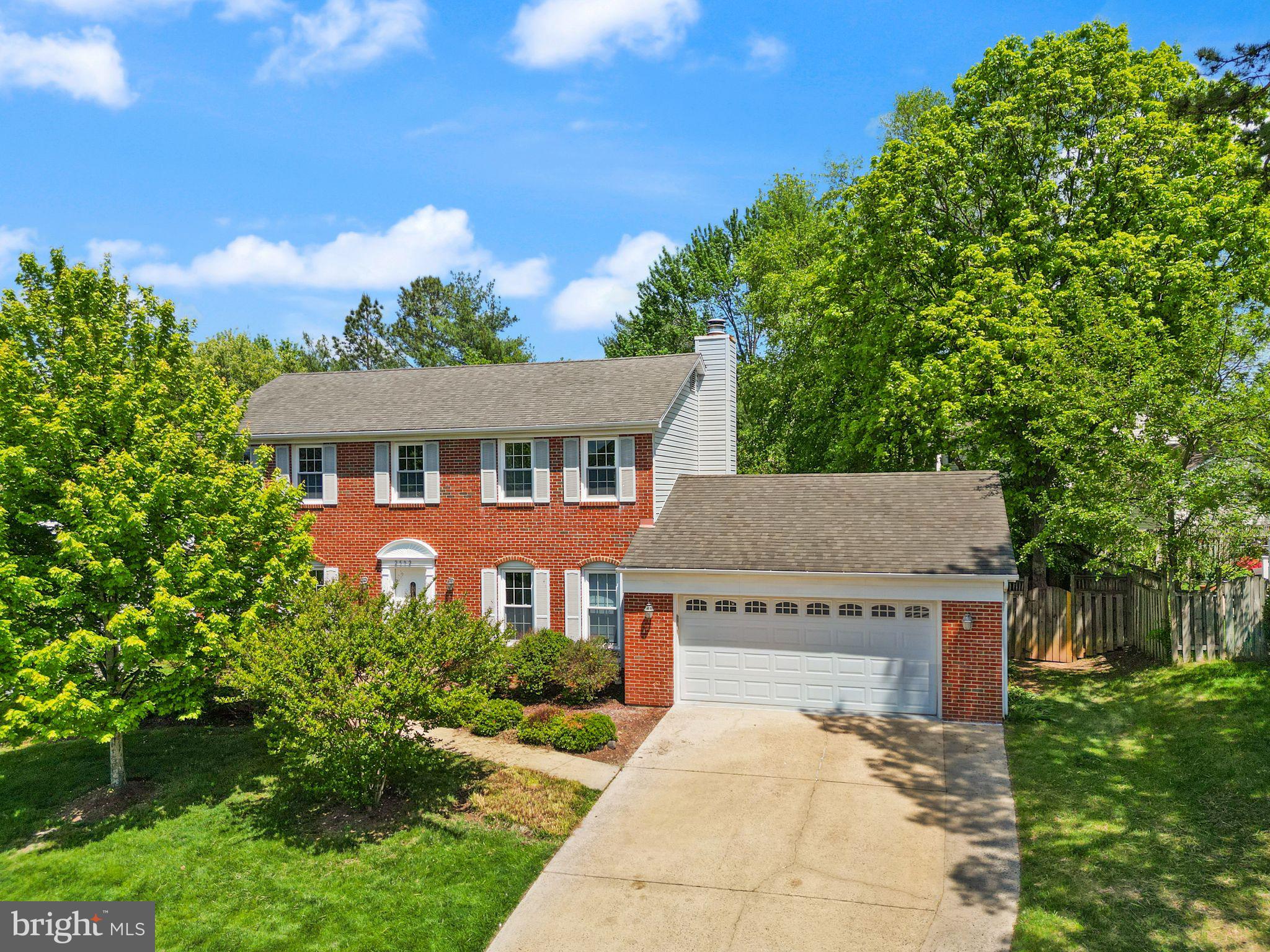 2592 JOHN MILTON DRIVE