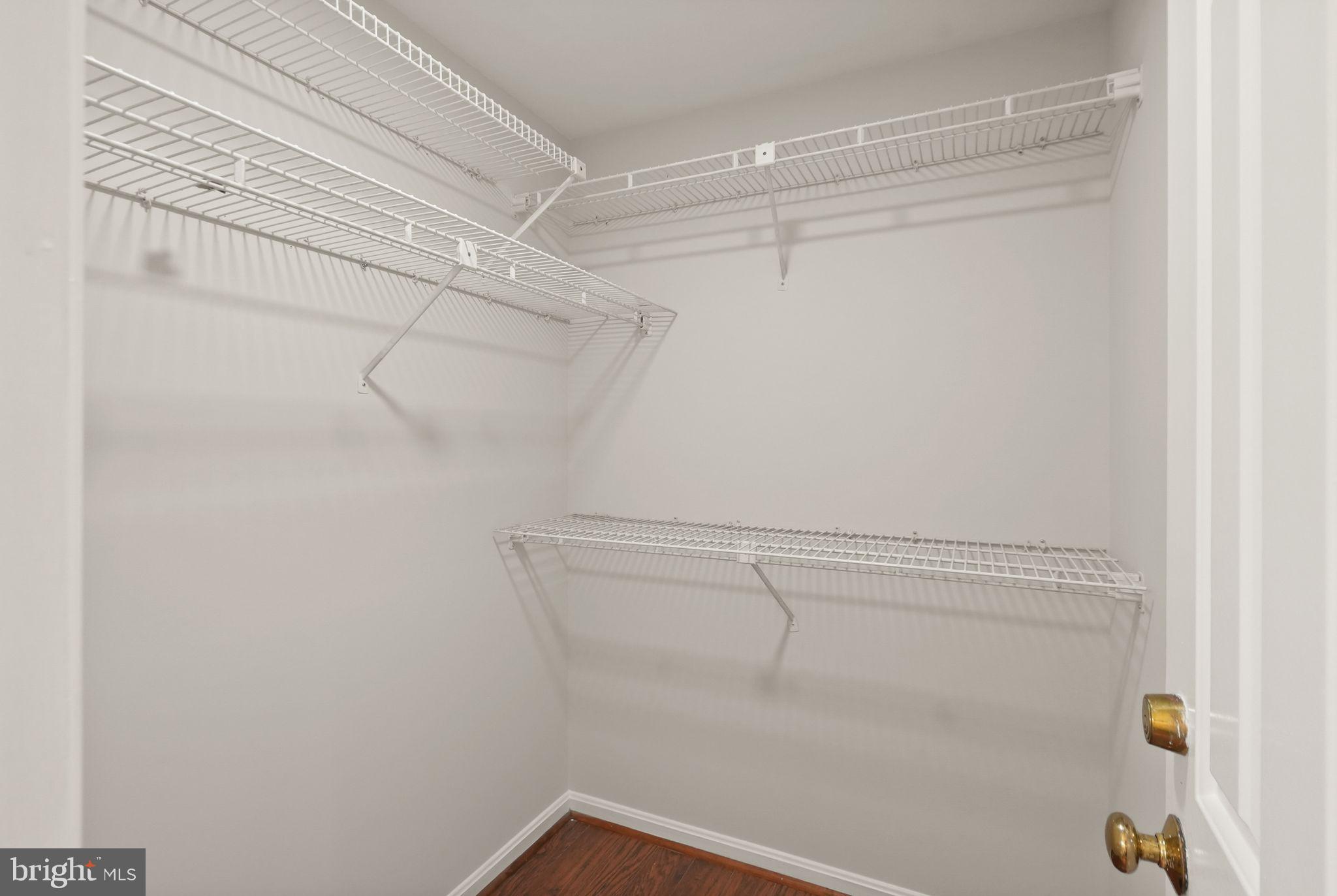 FOX MILL ESTATES - Residential