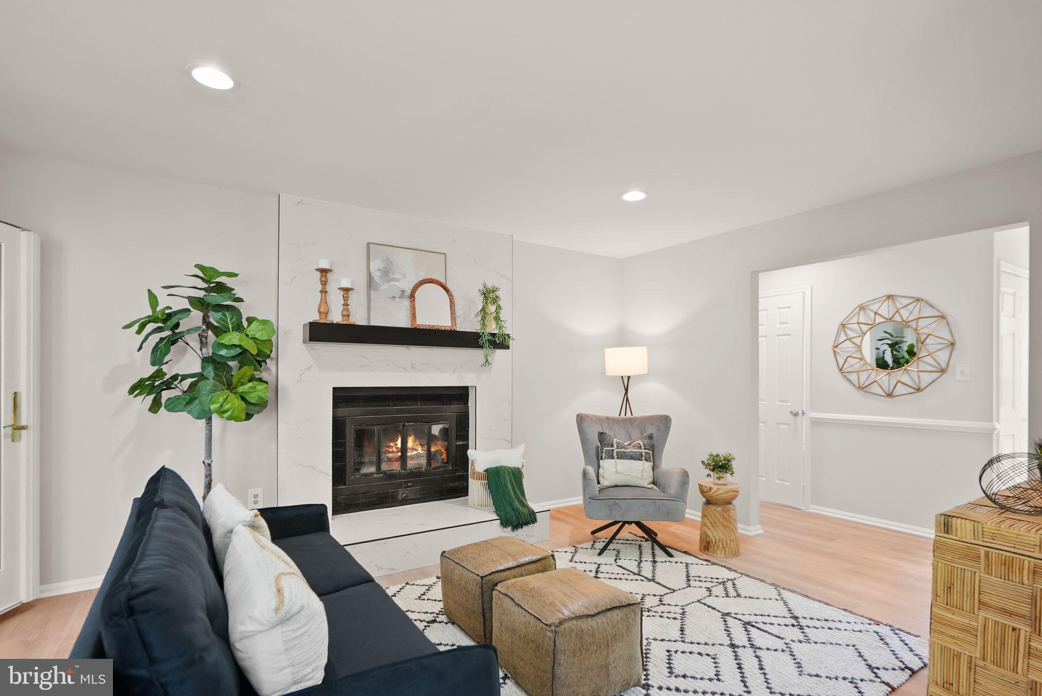 FOX MILL ESTATES - Residential