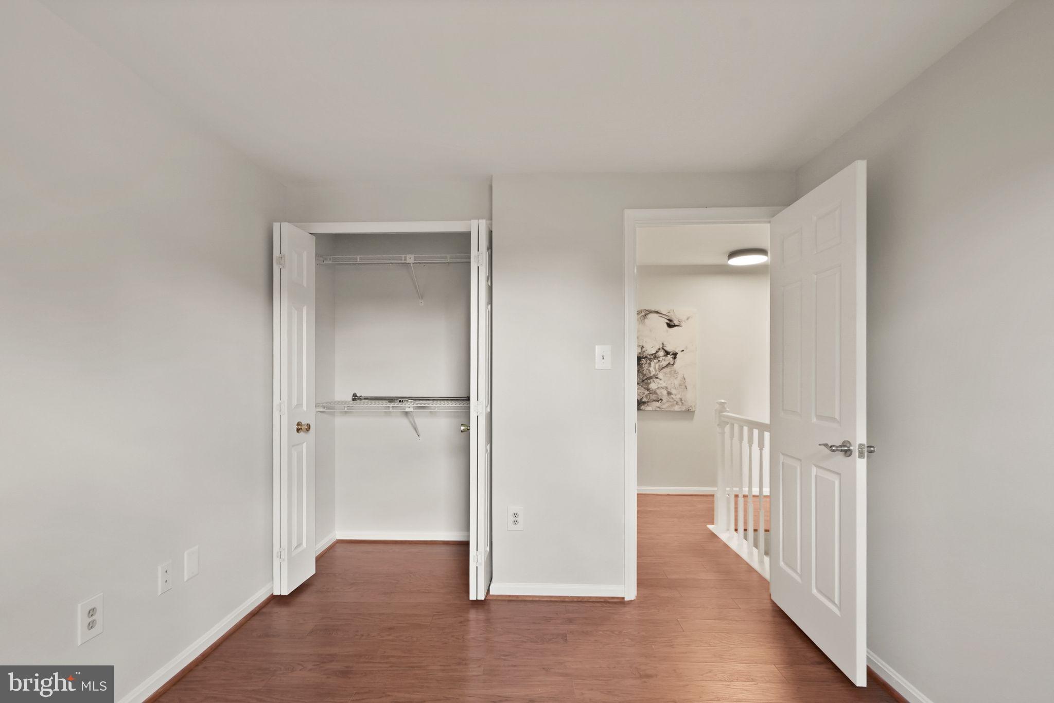 FOX MILL ESTATES - Residential