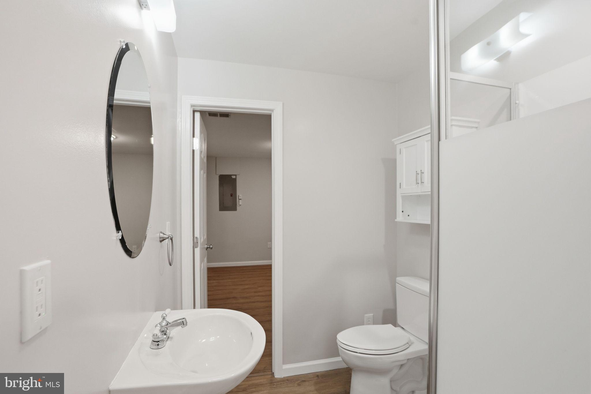 FOX MILL ESTATES - Residential