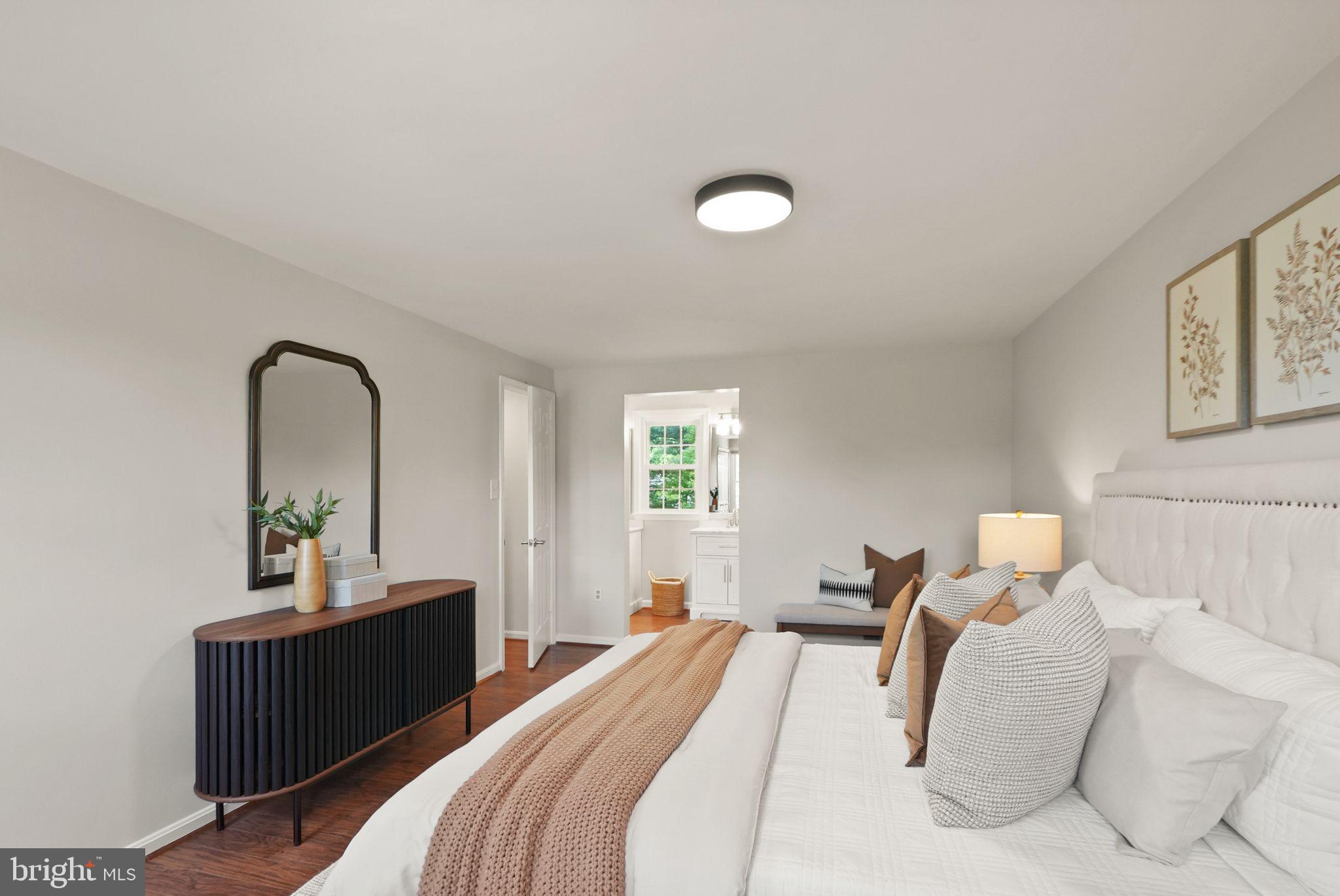 FOX MILL ESTATES - Residential