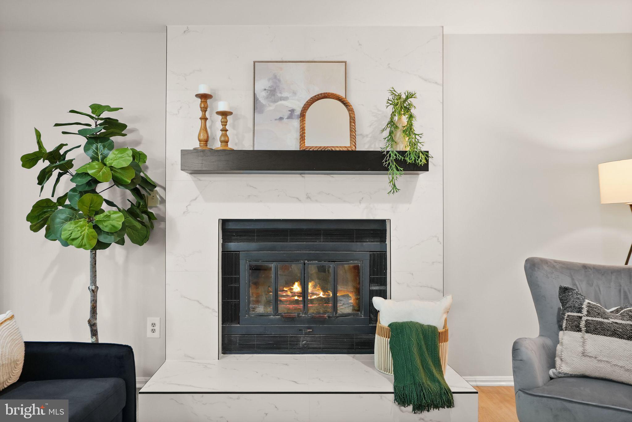 FOX MILL ESTATES - Residential