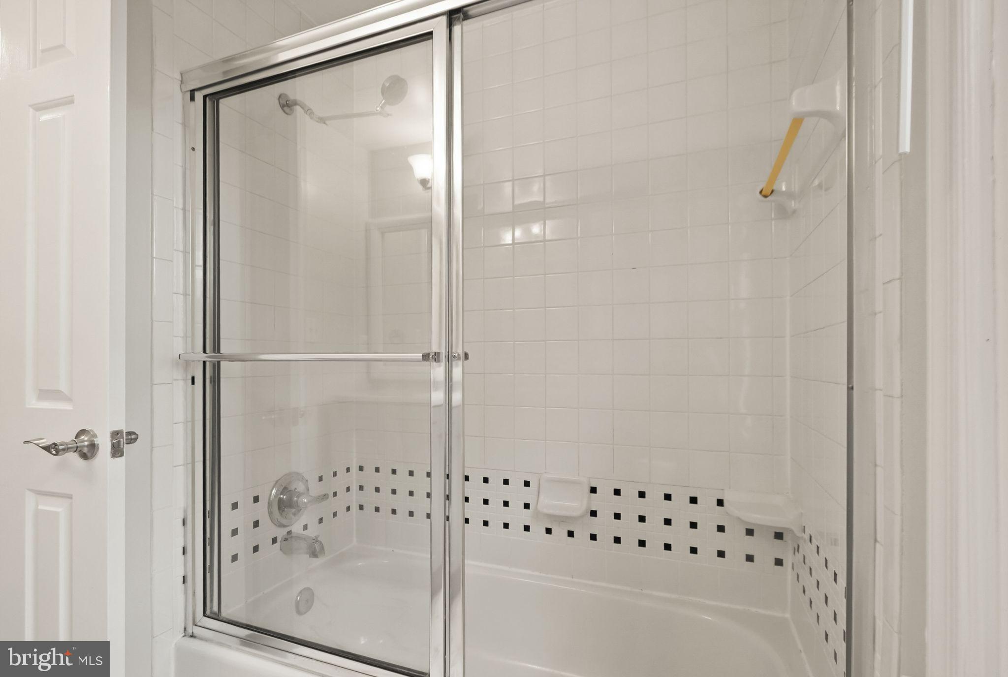 FOX MILL ESTATES - Residential