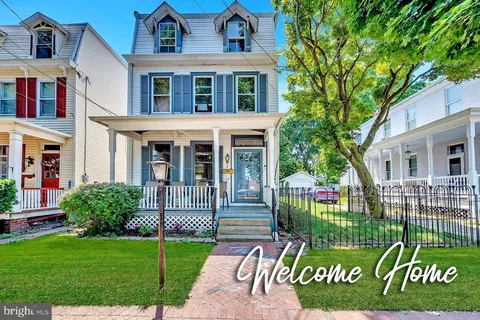 422 Locust Avenue, Burlington, NJ 08016 - MLS#: NJBL2086160