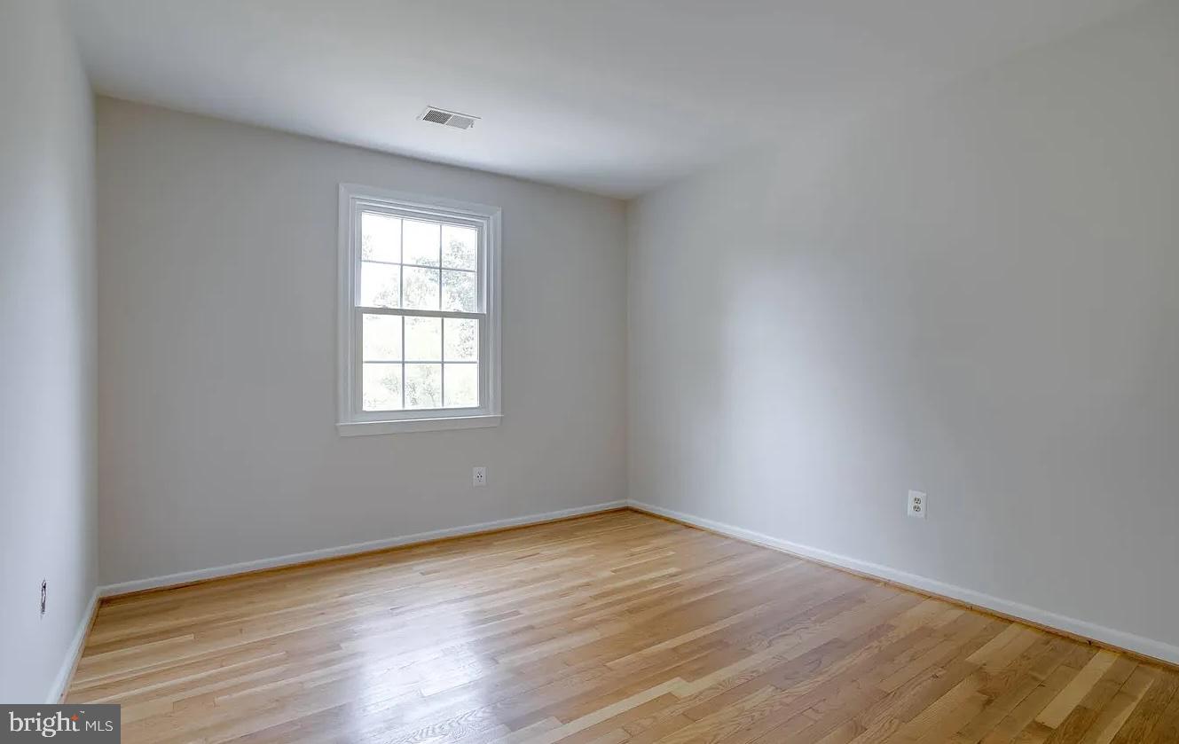 LAKE BRADDOCK - Residential Lease