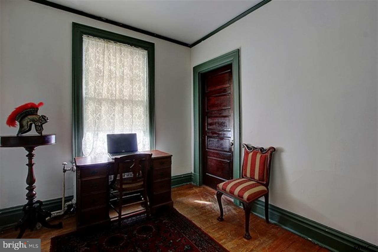 THE AVENUES - Residential