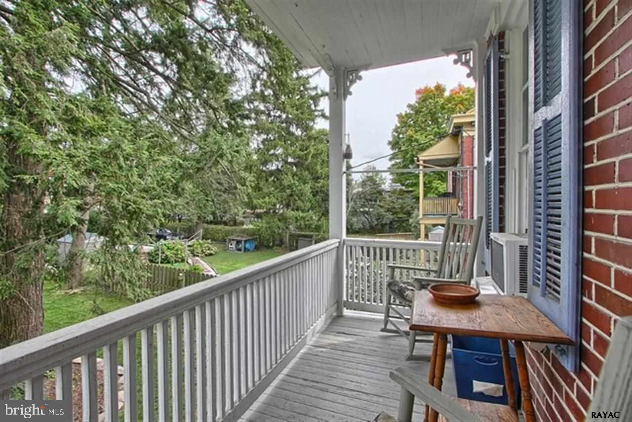 THE AVENUES - Residential