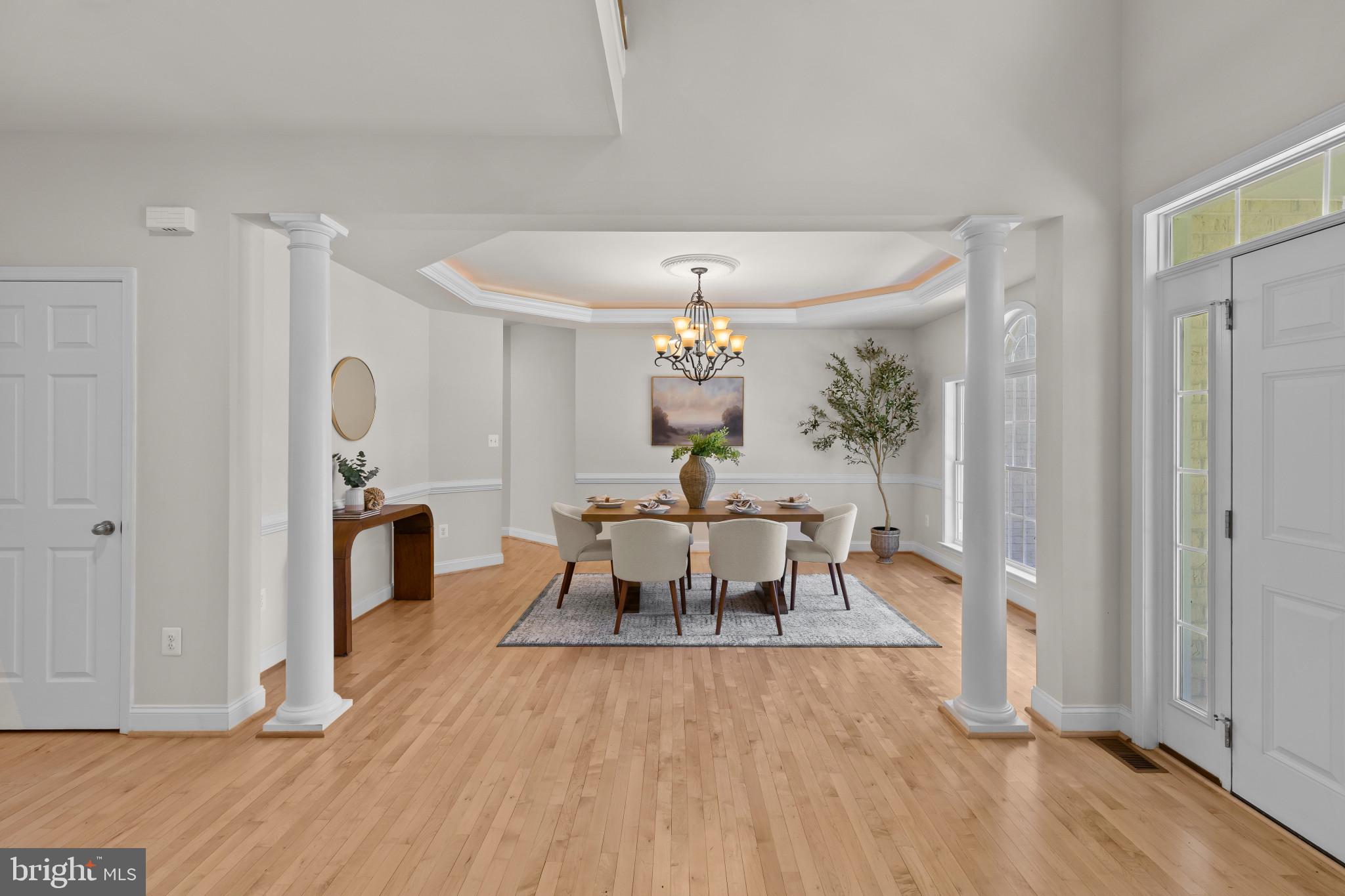 9724 CENTENNIAL MEADOWS LANE