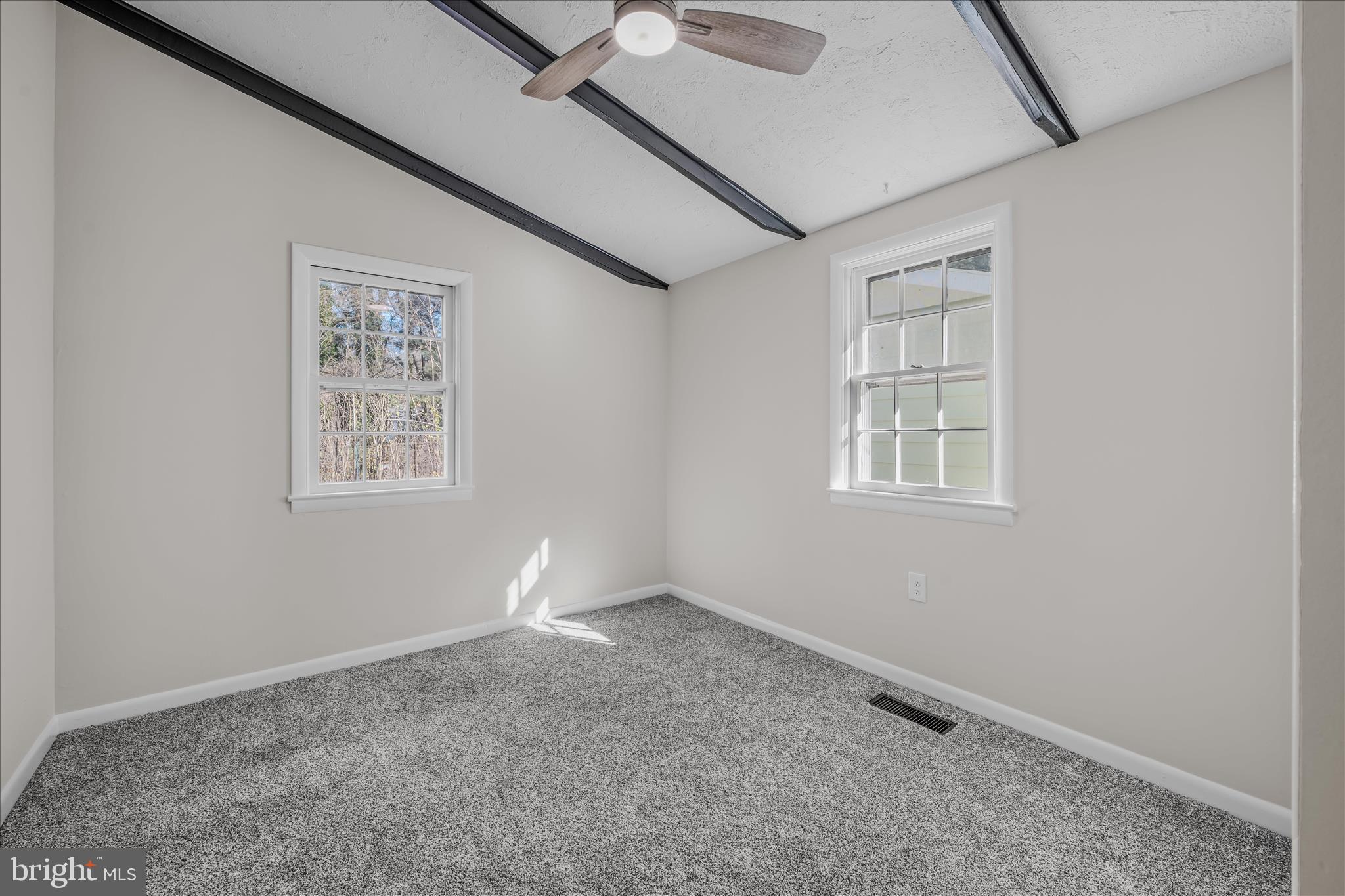 SHANNONDALE - Residential