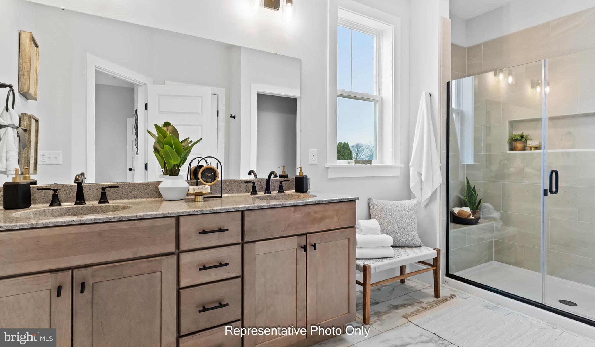 WALTON HILL - Residential