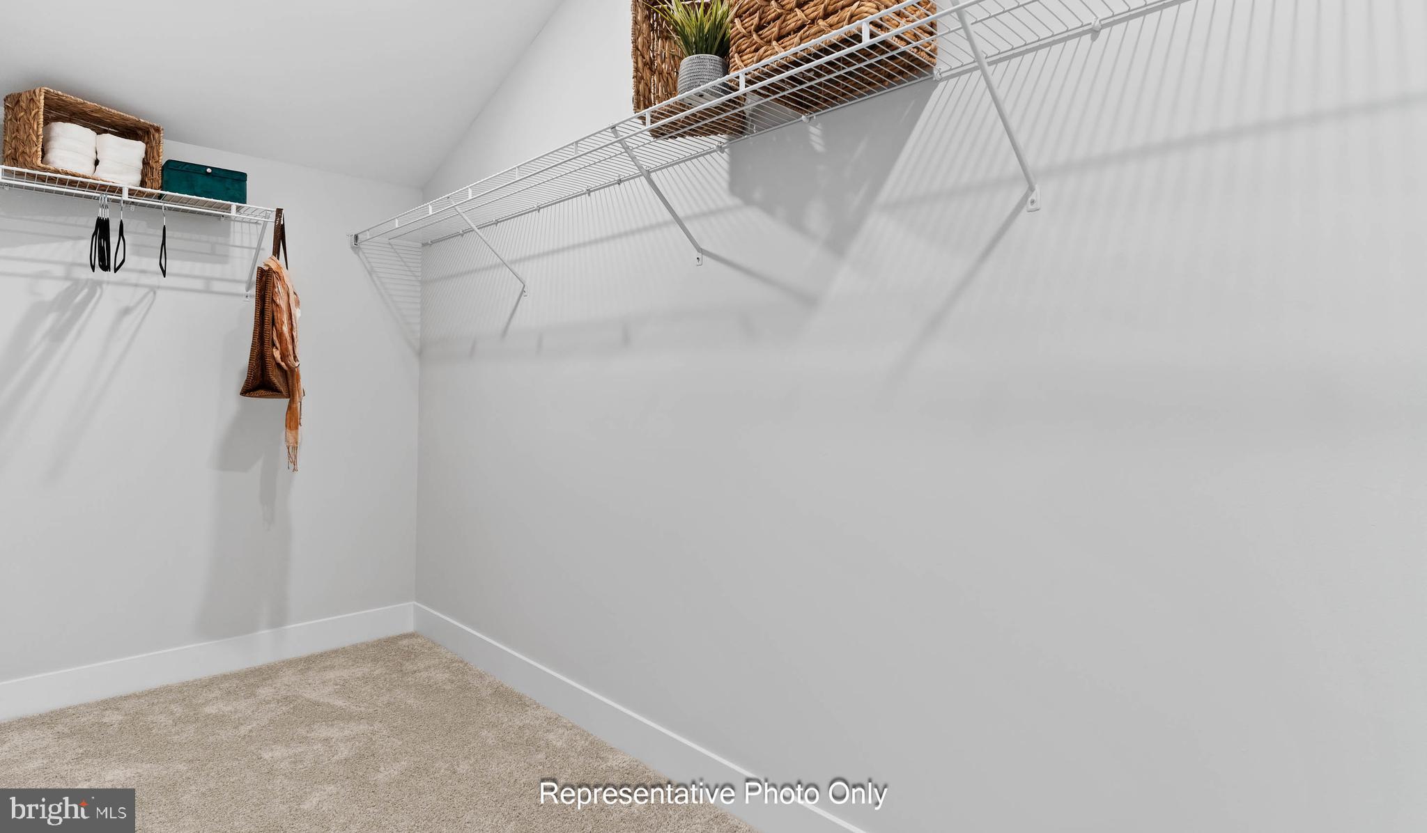 WALTON HILL - Residential